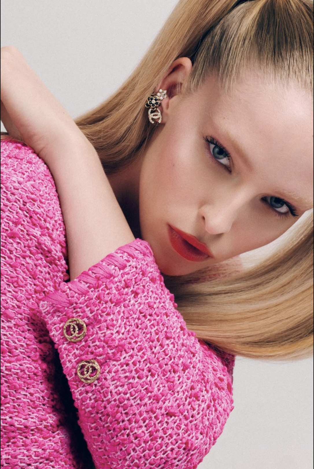 Abby-Champion-by-Hick-Duarte-Vogue-Brazil-January-2021-1.png