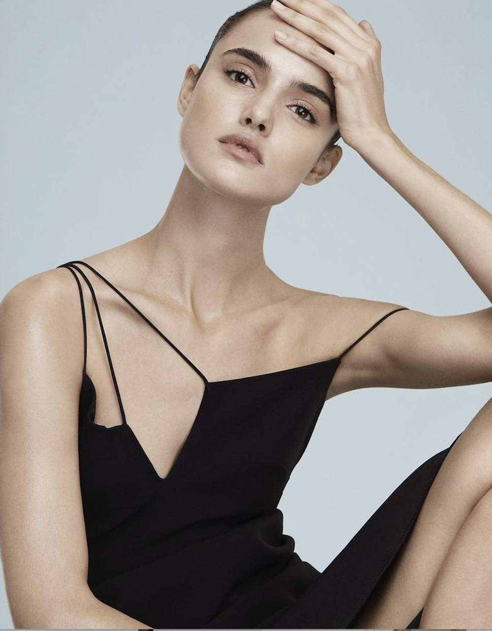 Blanca-Padilla-by-Alvaro-Beamud-Cortes-Vogue-Mexico-February-2016-5.png