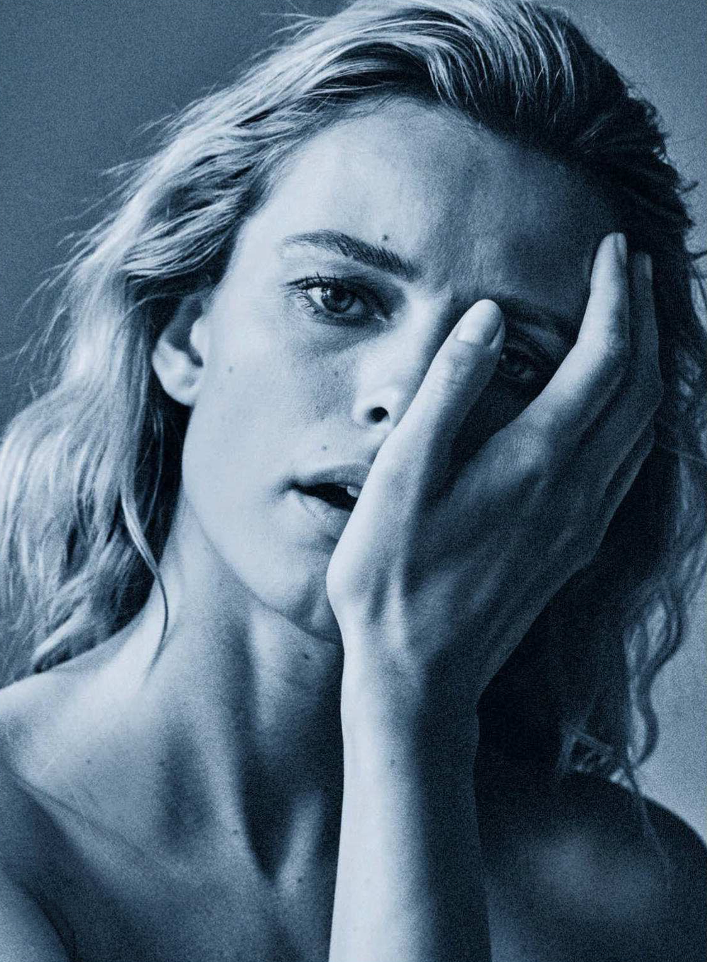 Edita+Vilkeviciute-2-Alique-Vogue+Germany+Nov+2018+(1).png