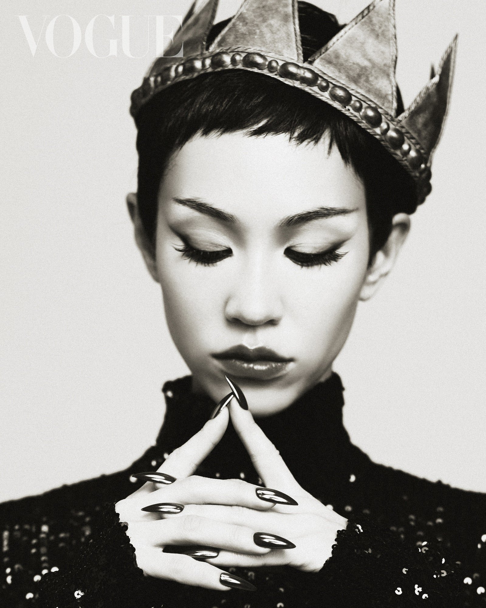 Kiko-Mizuhara-by-Zhong-Lin-Vogue-Taiwan-April-2024-18.jpg