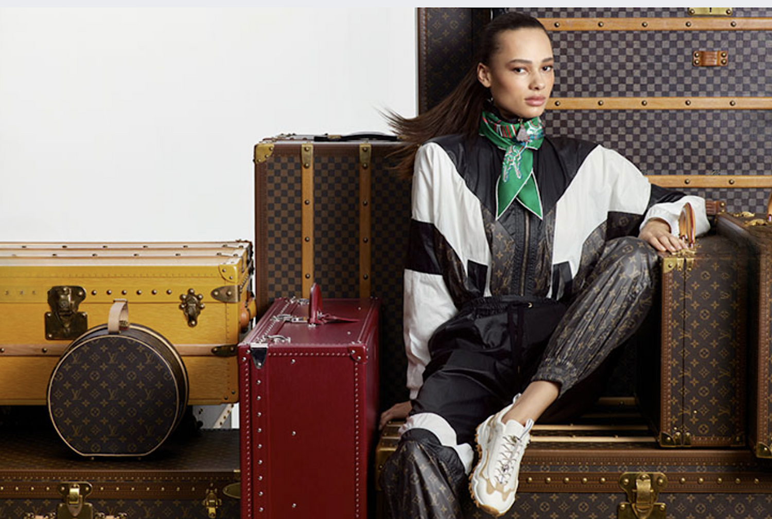 FW24【Louis Vuitton】Flight Mode Elysee Palace Patch Jacket Louis Vuitton Flight Mode Summer 2024 Honors New Paris LV