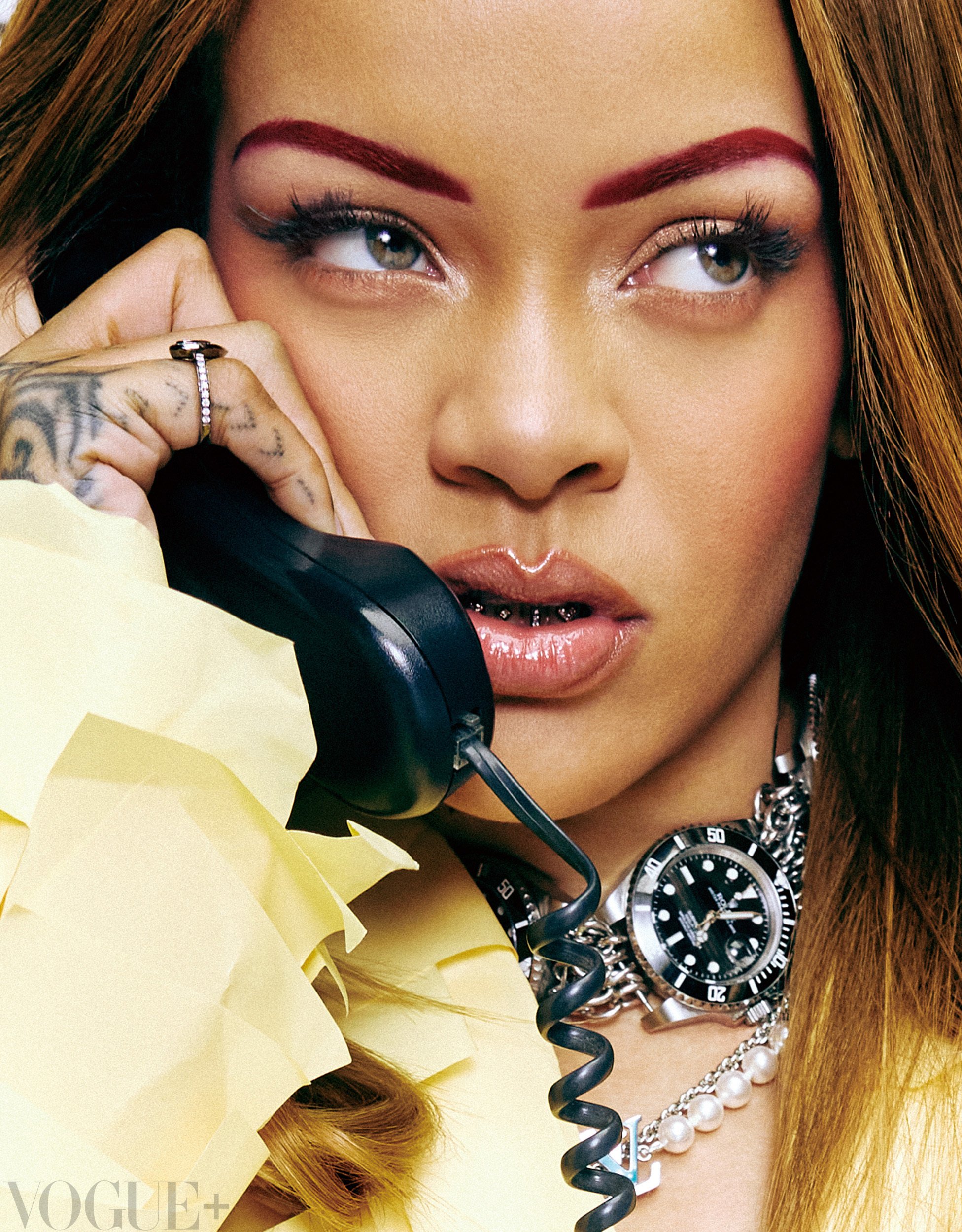 Rihanna-in-Vogue-China-April-2024-by-Hailun-Ma-12.jpeg