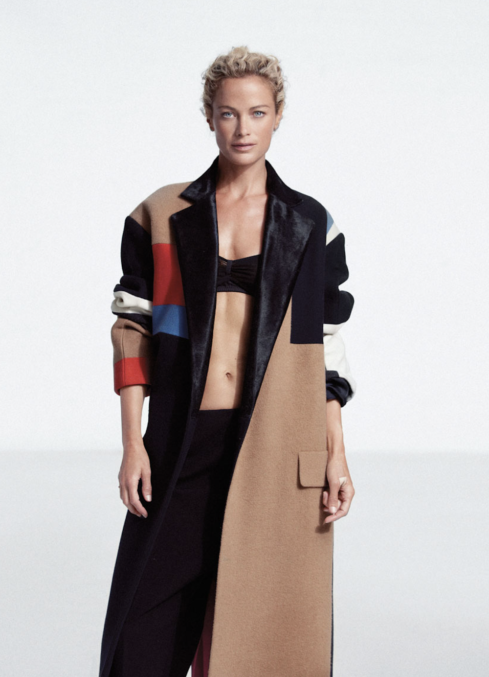 Carolyn-Murphy-by-Cass-Bird-Urban-Renewal-Vogue-Korea-November-2012-10.jpg