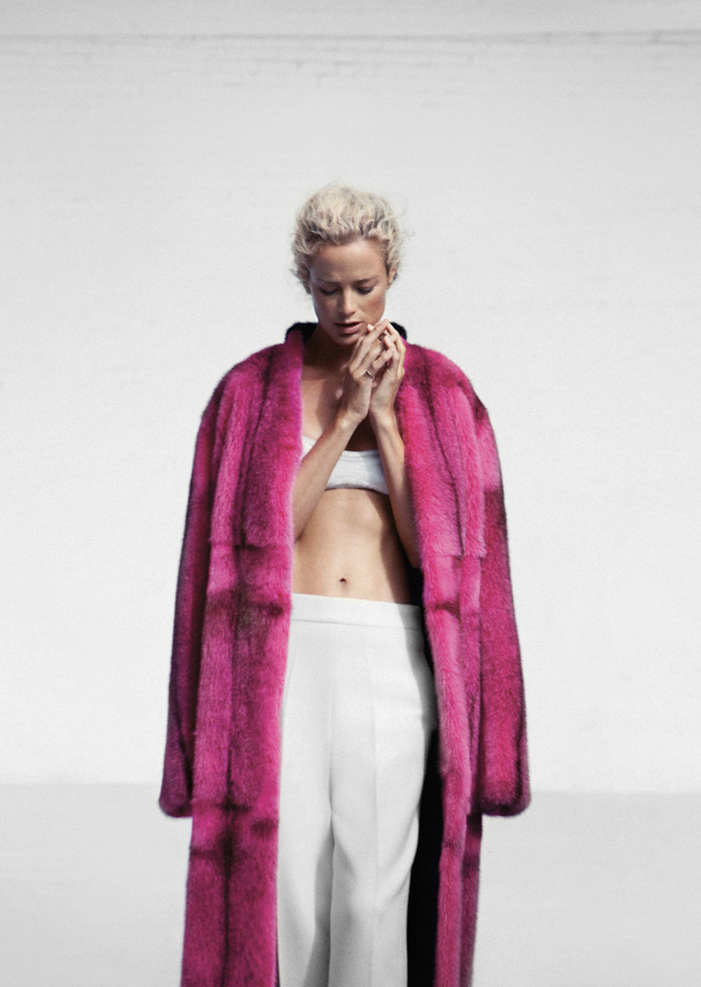 Carolyn-Murphy-by-Cass-Bird-Urban-Renewal-Vogue-Korea-November-2012-11.png