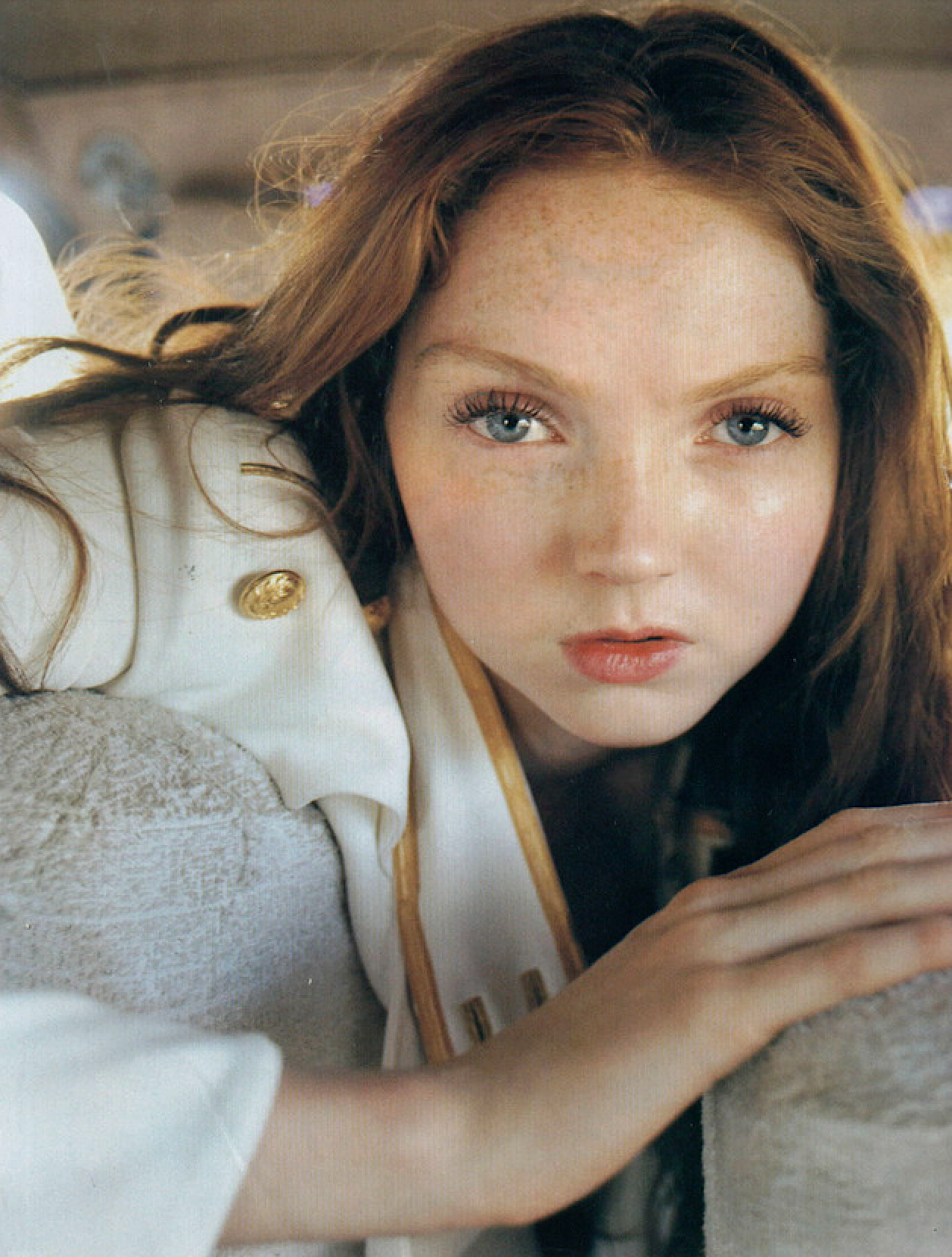 Lily-Cole-by-Tim-Walker-Btiyidh-Vogue-July-2005-7.png