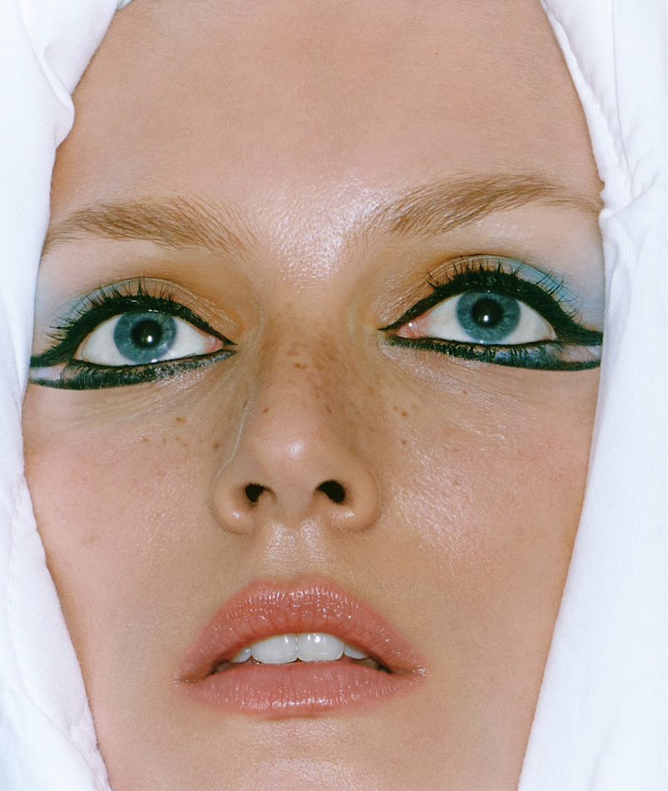 Anja-Rubik-by-Marcin-Kempski-for-K-Magazine-May-2024-2.png