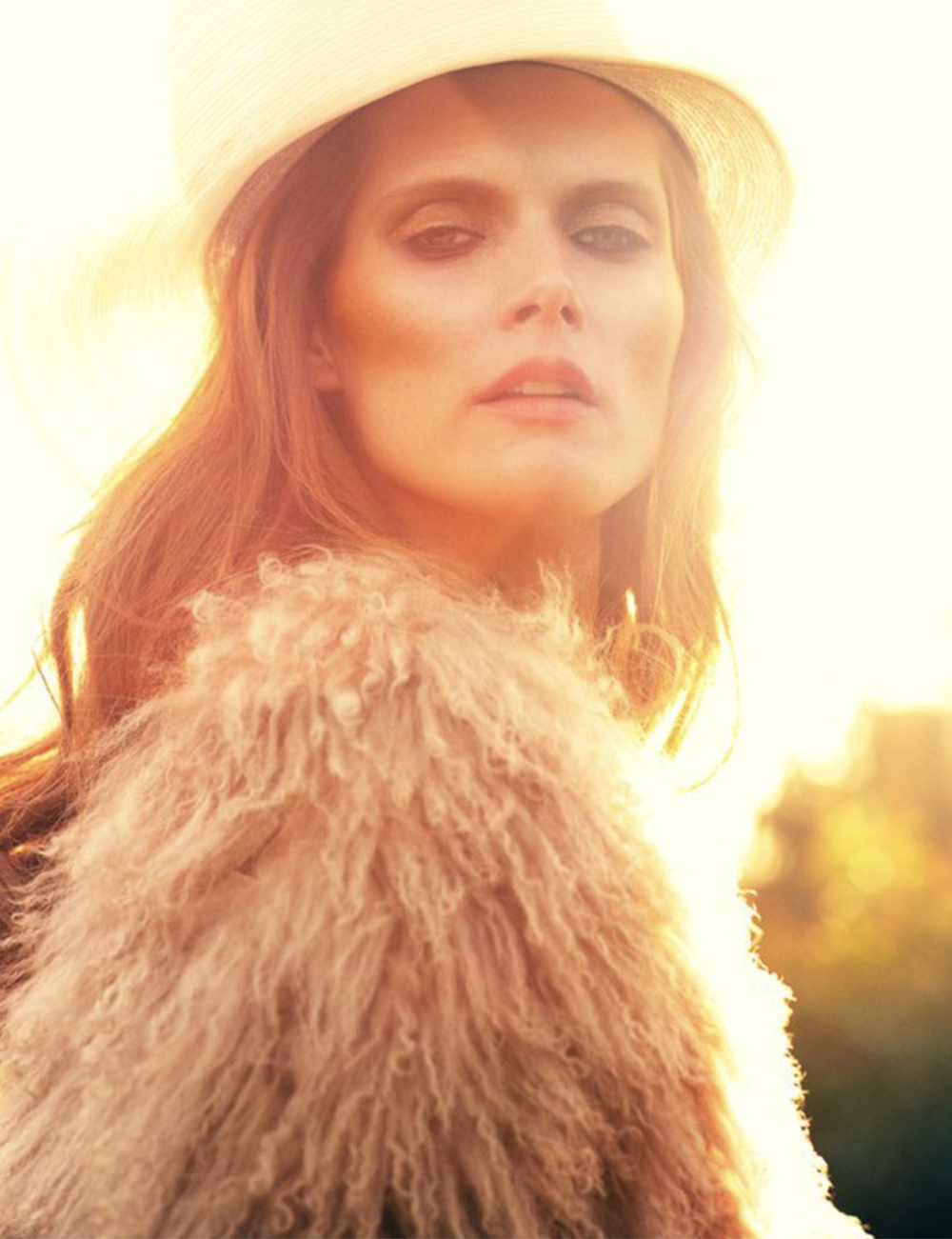 Malgosia-Bela-by-Greg-Kadel-Numero-France-April-2011-9.png