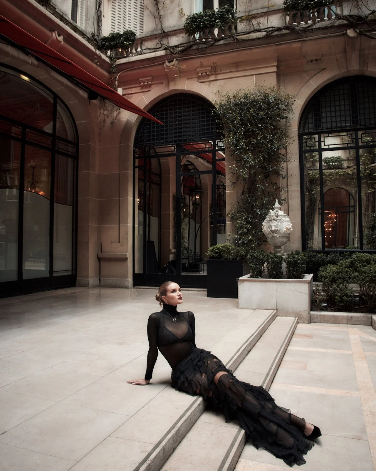 Rosie-Huntington-Whiteley-by-Darren-McDonald-Harpers-Bazaar-Australia-Summer-2024-3.jpeg