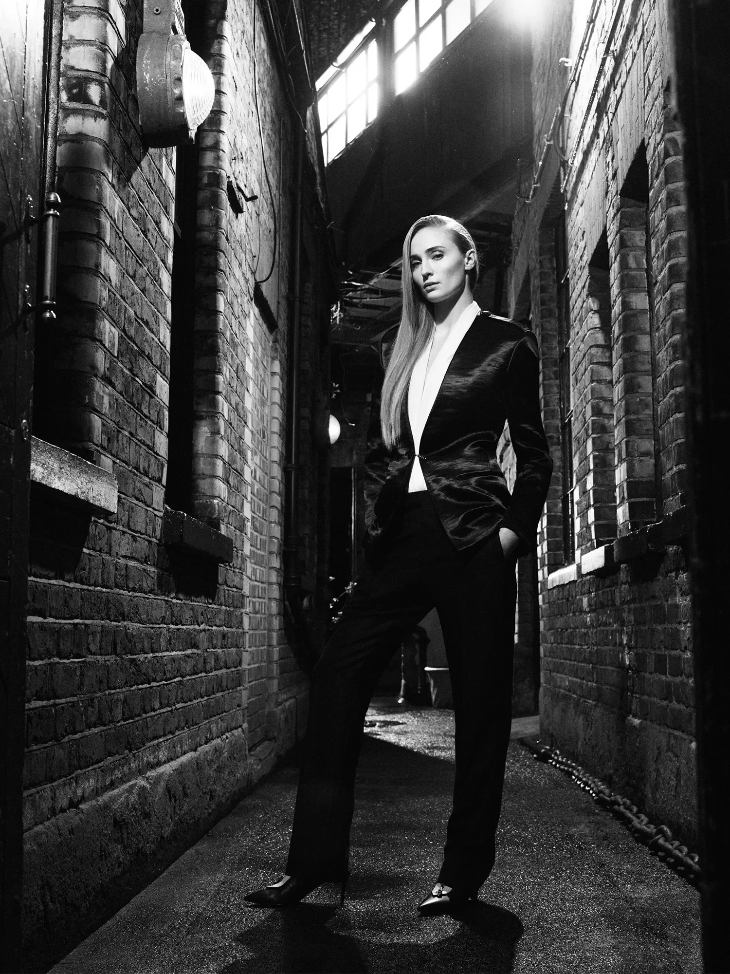 Sophie-Turner-by-Mikael-Jansson-for-British-Vogue-June-2024-9.jpeg
