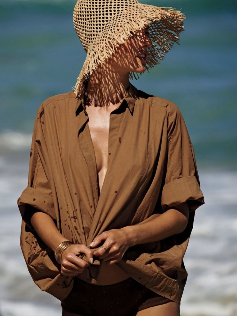 Alessandra-Ambrosio-by-Gilles-Bensimon-Glamour-Magazine-US-January-2015-4.png