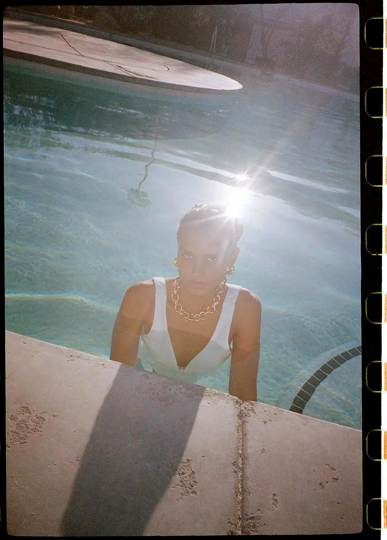 Malaika-Holmen-by-Riccardo-Vimercati-ELLE-Italy-June-20-2024-6.jpeg