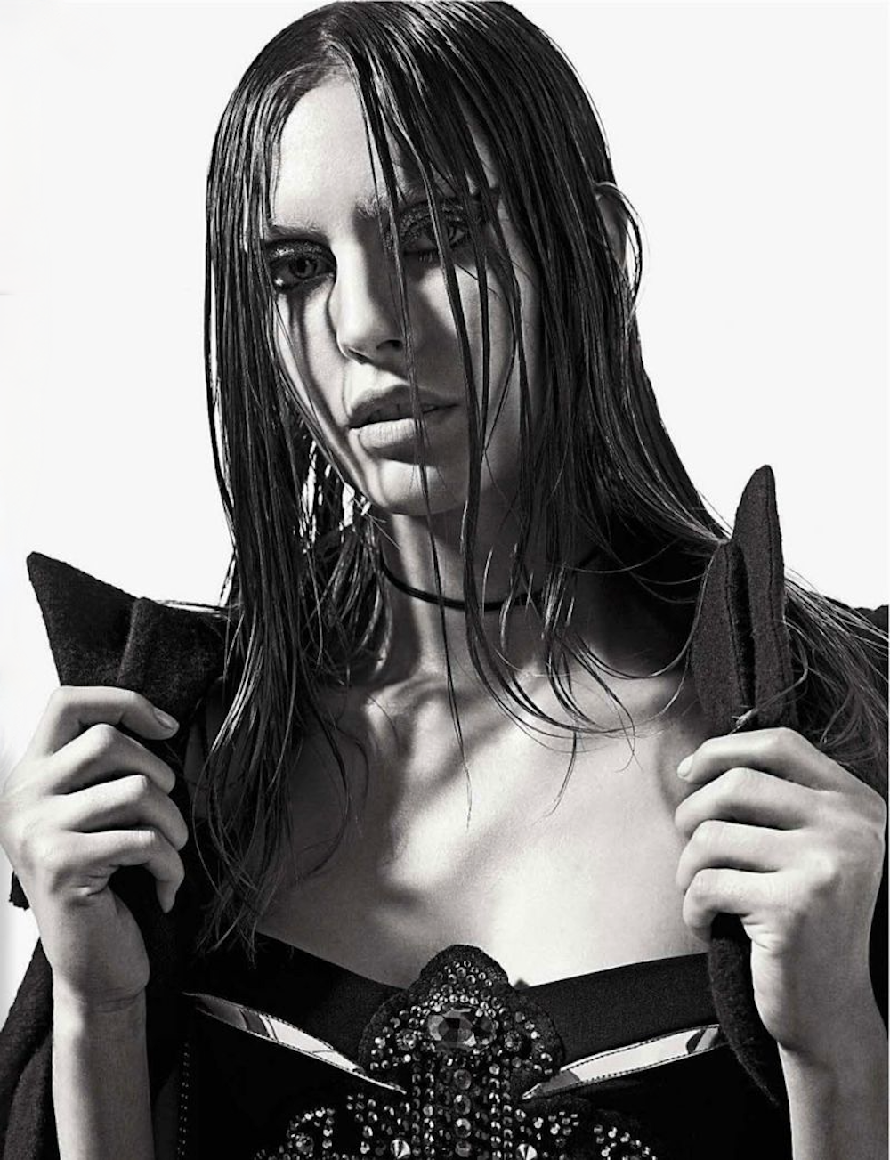 Nadja-Bender-by-Mario-Sorrenti-Vogue-Italia-November-2012-3.png