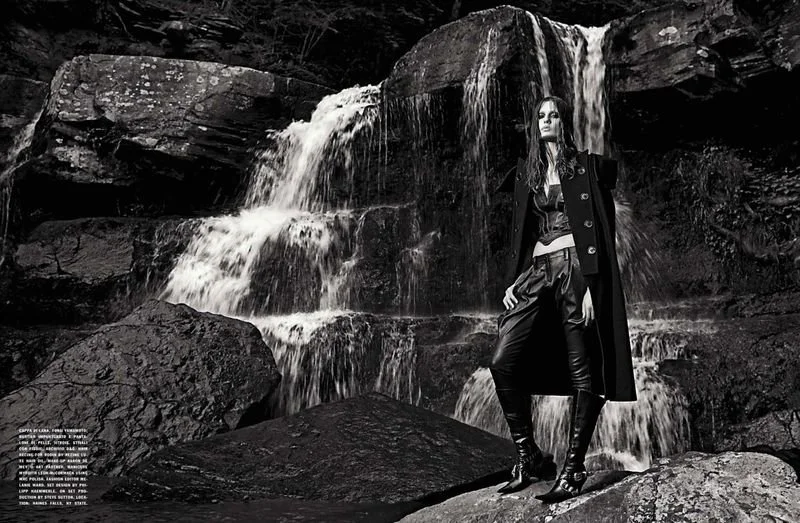 Nadja-Bender-by-Mario-Sorrenti-Vogue-Italia-November-2012-15.jpg