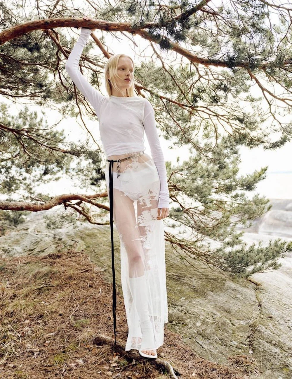Sigrid-Hagen-by-Hasse-Nielsen-Vogue-Scandinavia-June-July-2024-4.jpg
