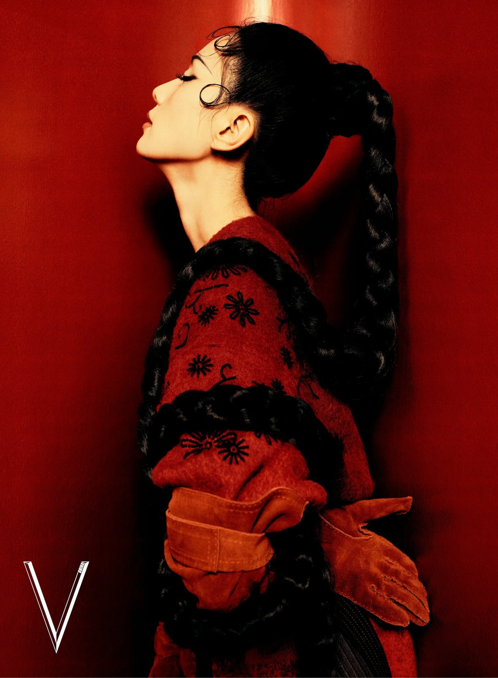 Liu-Shishi-by-Fufu-Collective-V-Magazine-China-Olympic-Issue-2024-6.jpeg