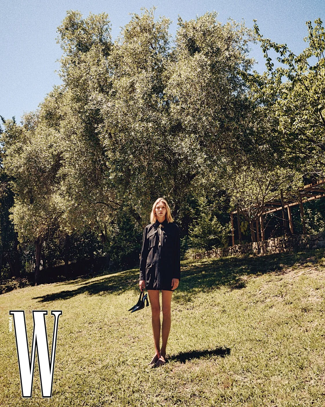 Anja-Rubik-by-Mok-Jung-Wook-W-Korea-Vol-7-2024-1.jpg