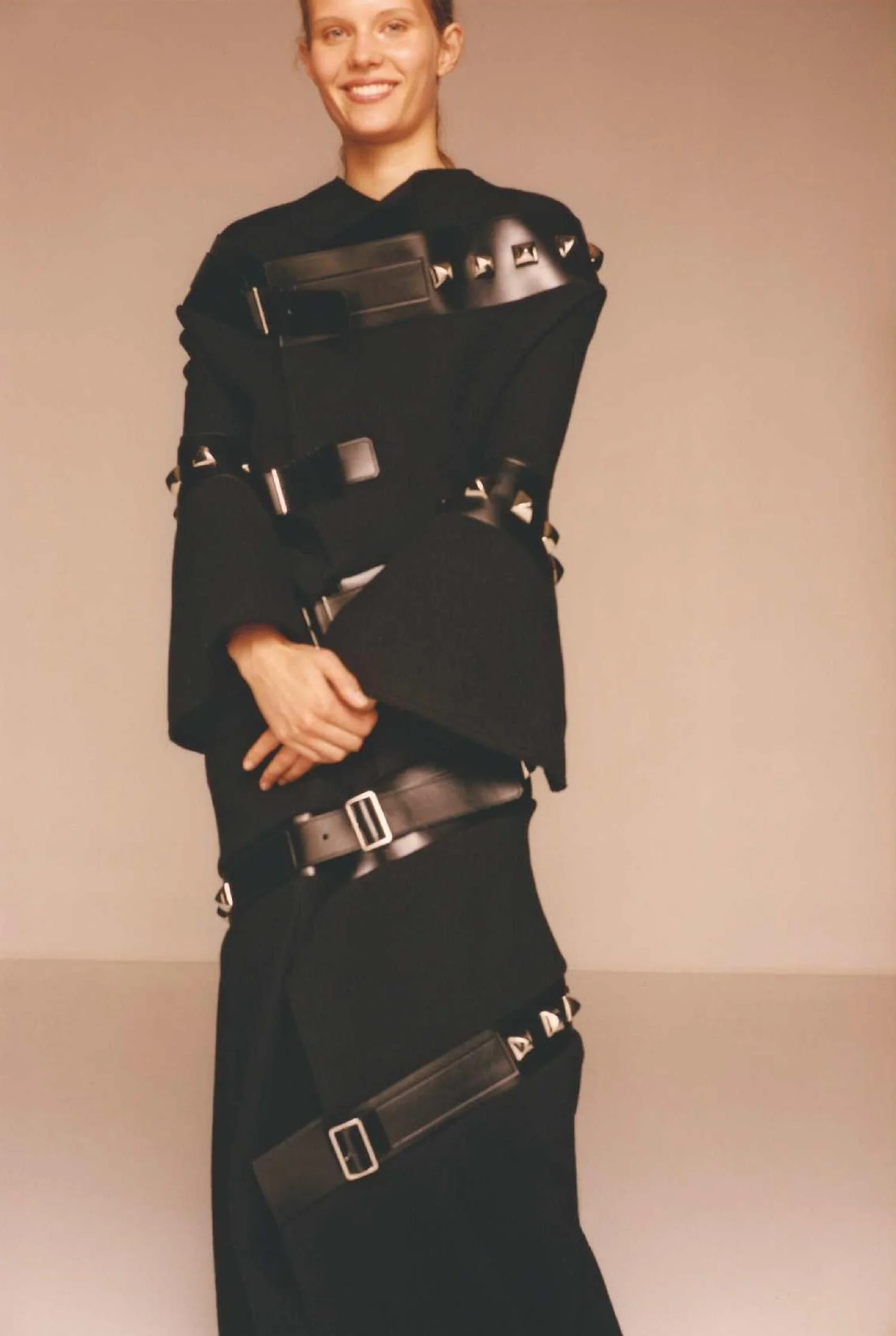 Ida-Heiner-by-Colin-Dodgson-Harpers-Bazaar-France-August-2024-1.jpeg