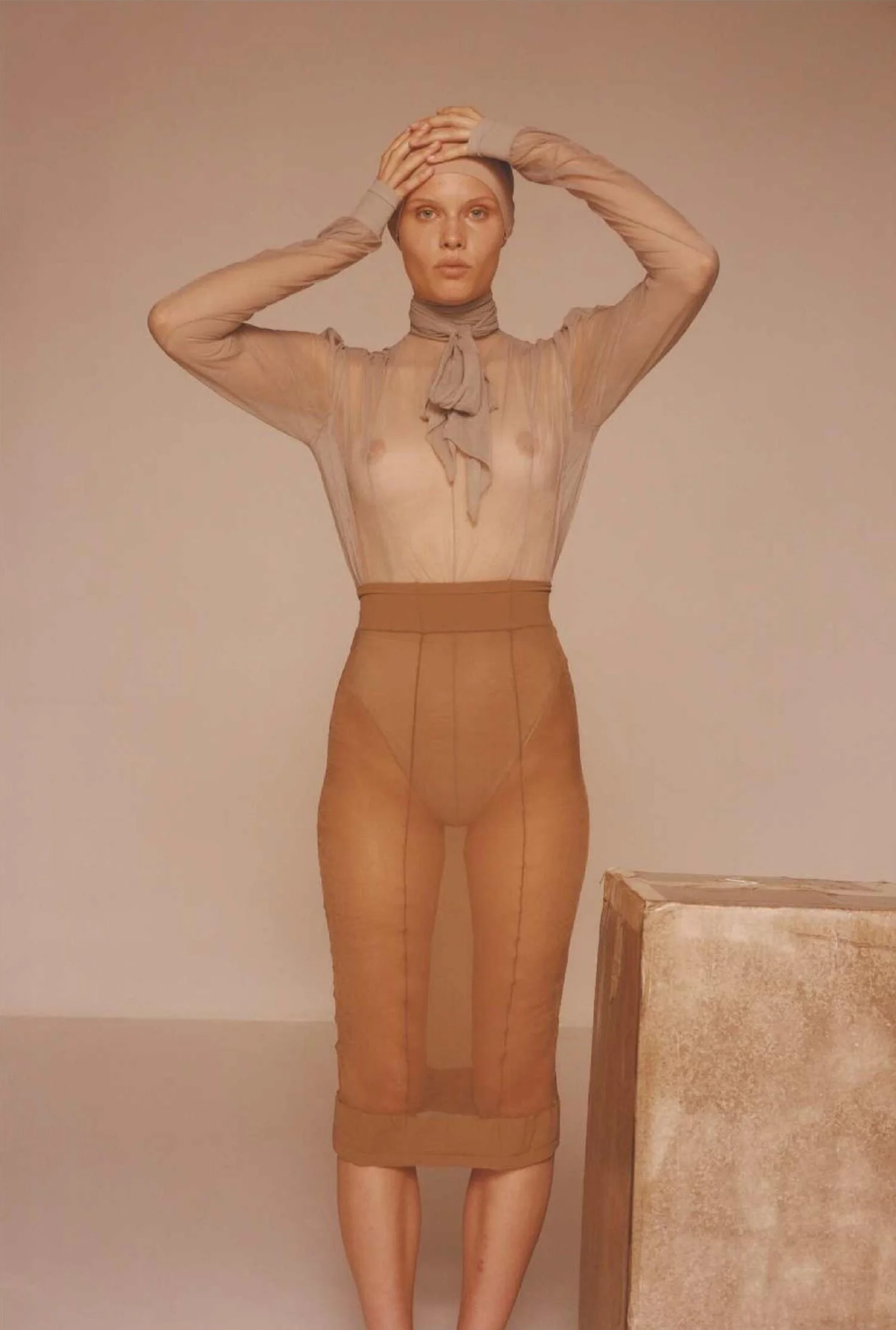 Ida-Heiner-by-Colin-Dodgson-Harpers-Bazaar-France-August-2024-14.jpeg
