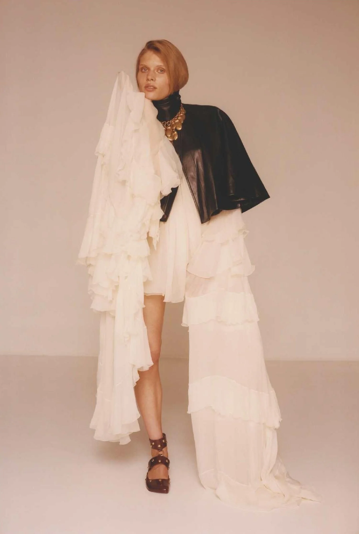 Ida-Heiner-by-Colin-Dodgson-Harpers-Bazaar-France-August-2024-16.jpeg