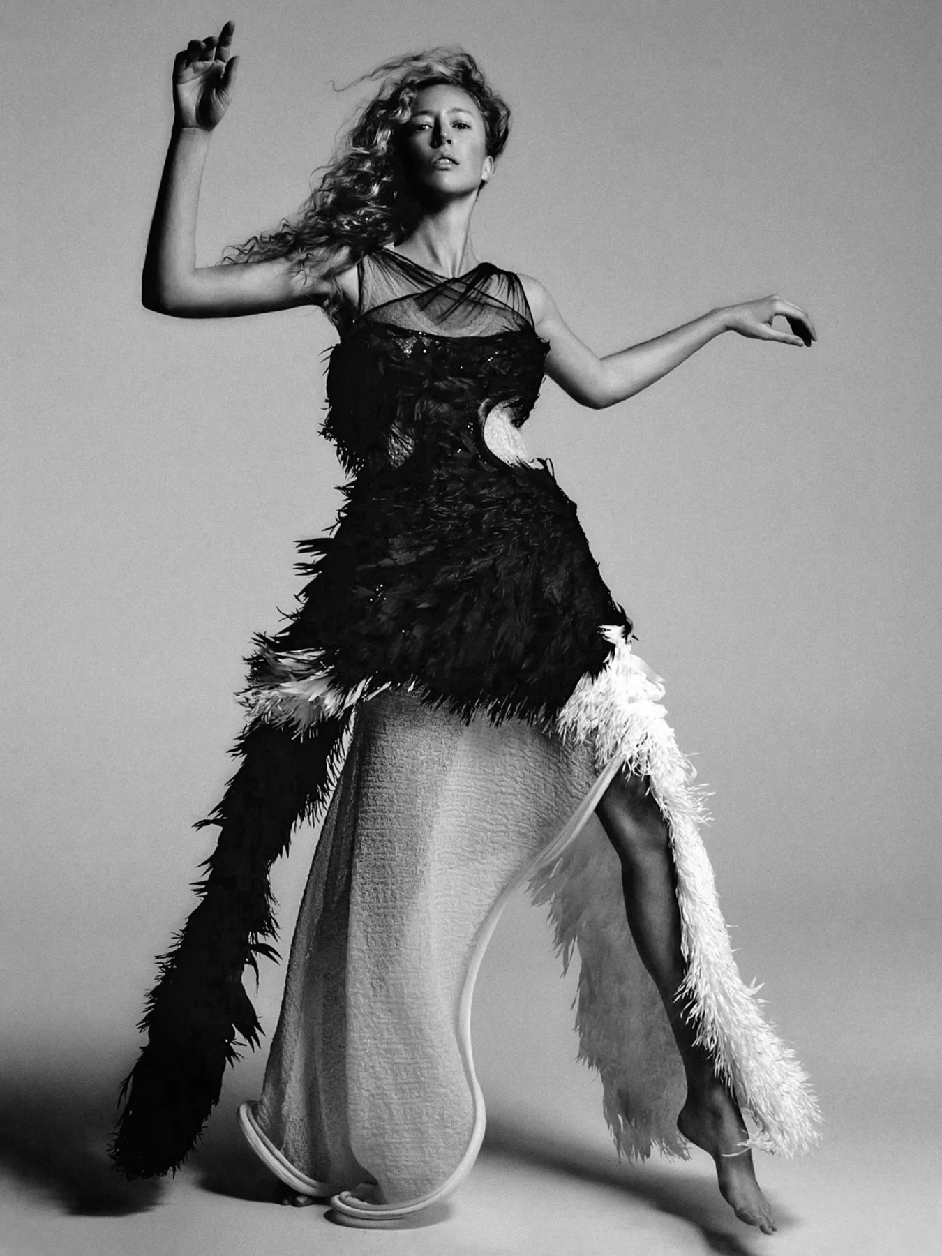 Rachel Zimmermann's New Grunge Proposal in Vogue Brasil August by Chris Colls