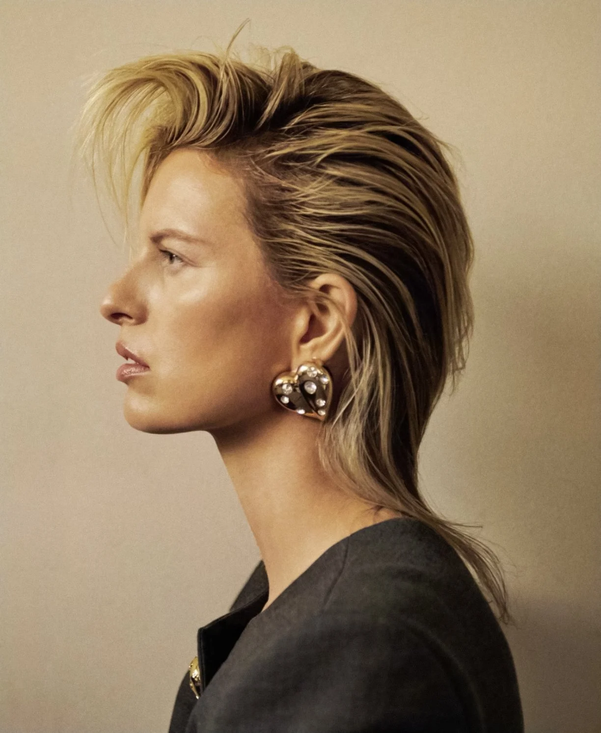 Karolina-Kurkova-by-Branislav-Simoncik-ELLE-Czech-September-2024-4.jpeg
