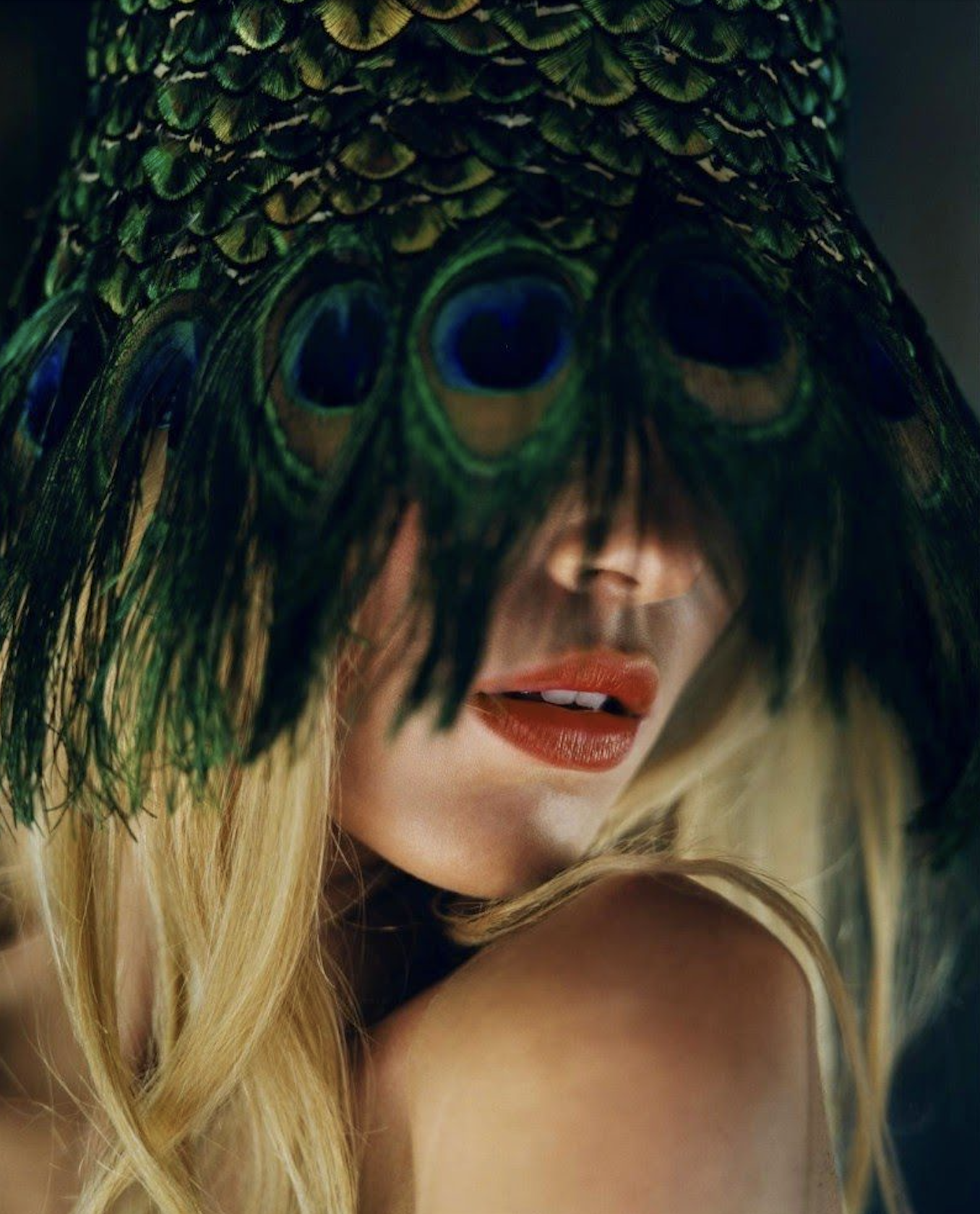 Anja-Rubik-by-Carter-Smith-British-Vogue-June-2005-4.png
