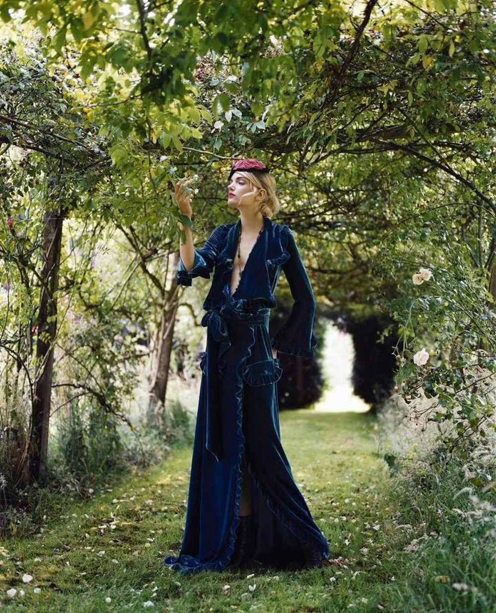 Lily-Donaldson-by-Carter-Smith-British-Vogue-December-2005-3.jpg