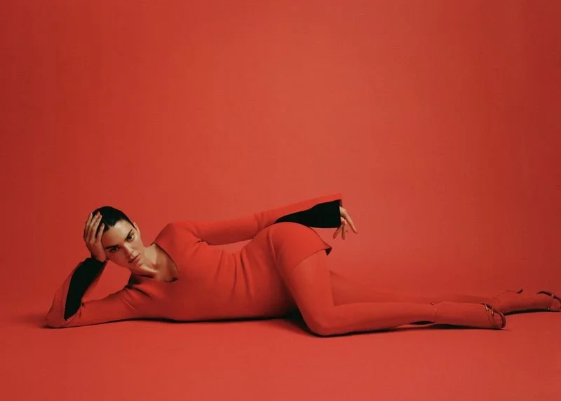 Kendall-Jenner-FWRD-F-2024-Sonia-Szostak-5.jpg