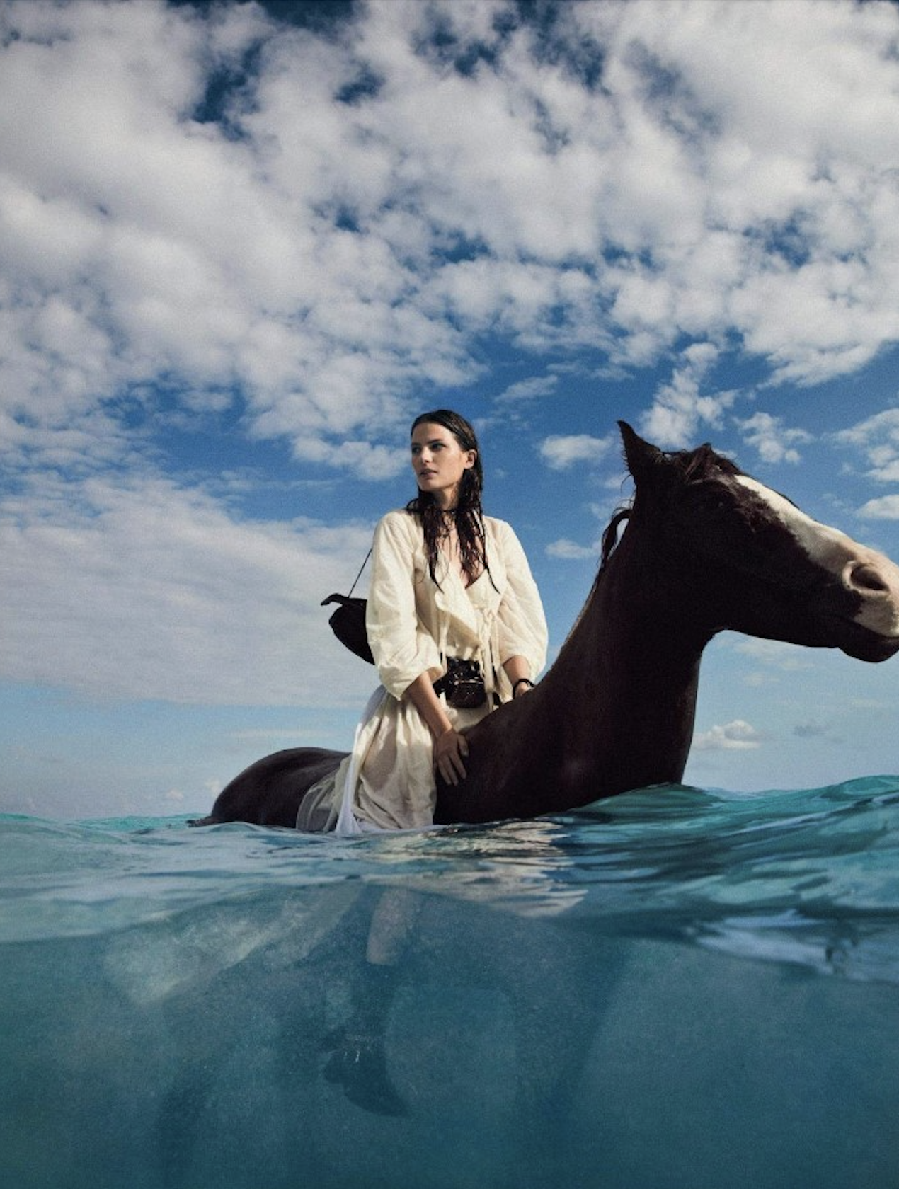 Cameron-Russell-by-Txema-Yeste-Numero-184-June-2017-7.png