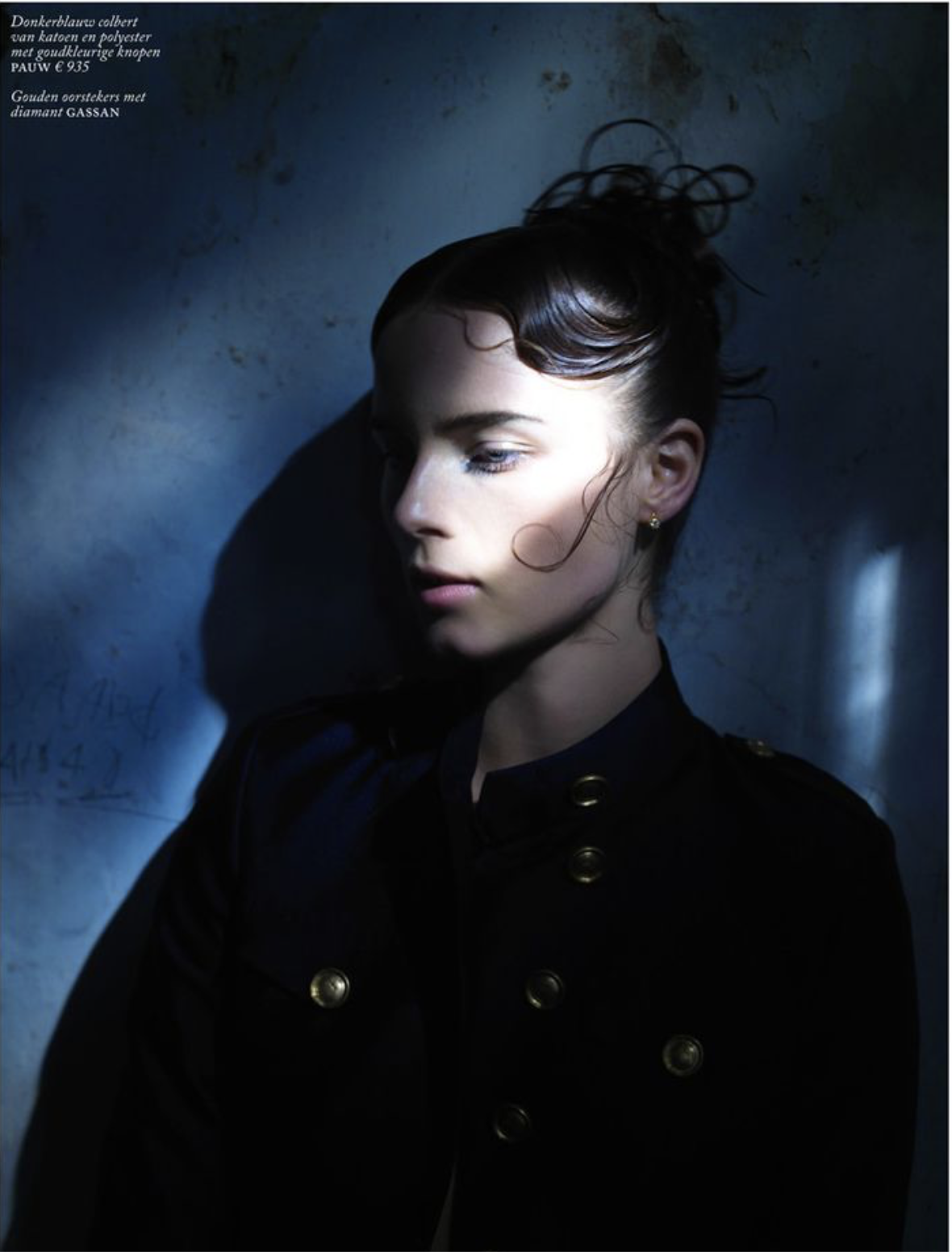 Anna-De-Rijk-Moon-and-Earth-Vogue-Netherlands-May-2014-10.png