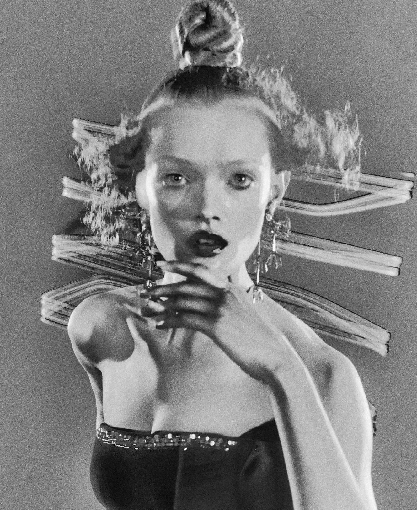 Lulu-Tenney-by-Elizaveta-Porodina-Harpers-Bazaar-Italia-September-2024-2.jpeg