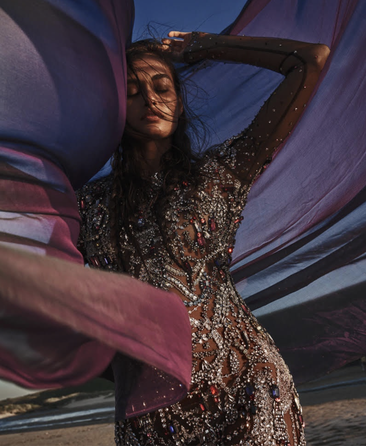 Gizele-Oliveira-by-Stephan-Glathe-Bazaar-Arabia-July-2019-4.png