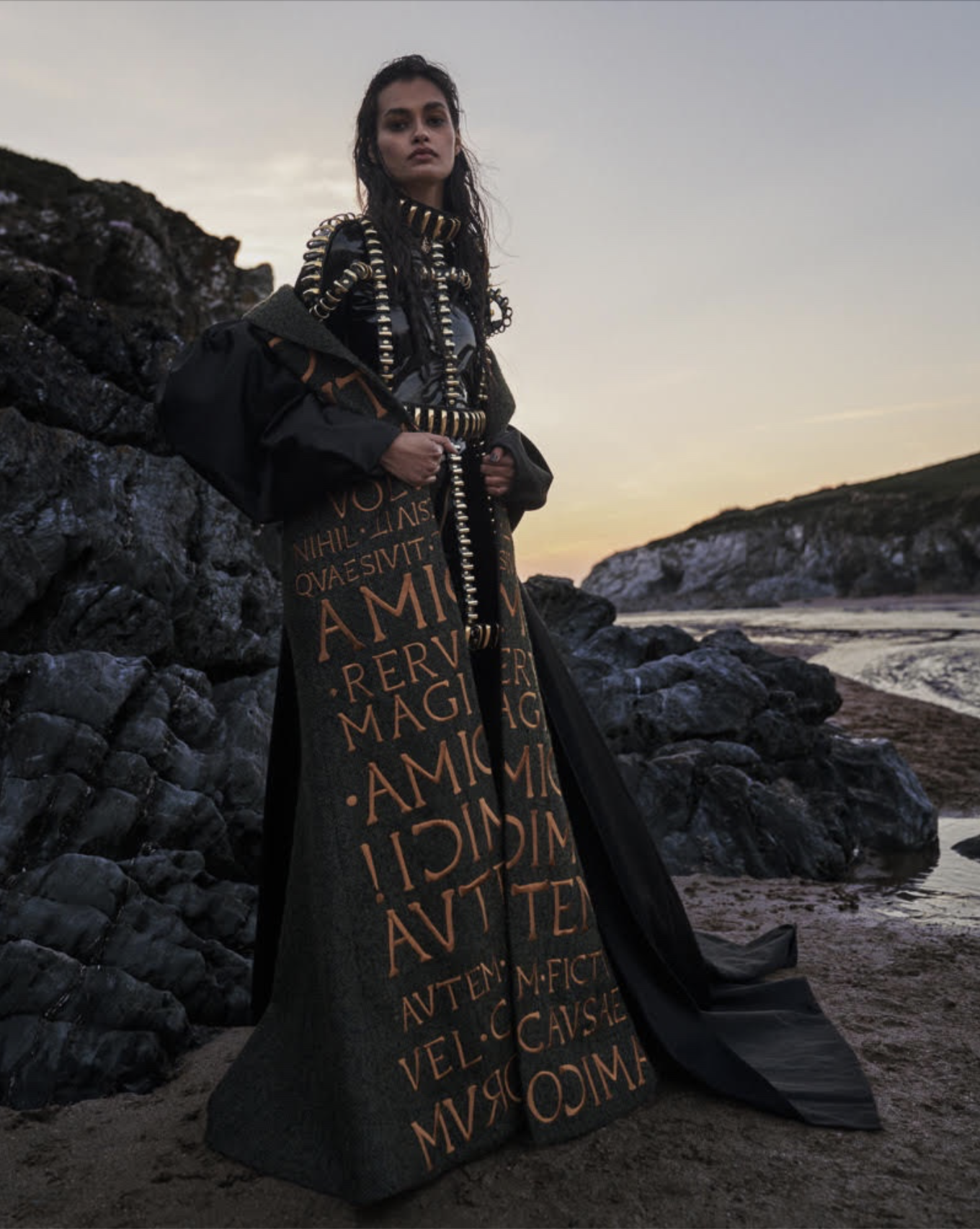 Gizele-Oliveira-by-Stephan-Glathe-Bazaar-Arabia-July-2019-7.png