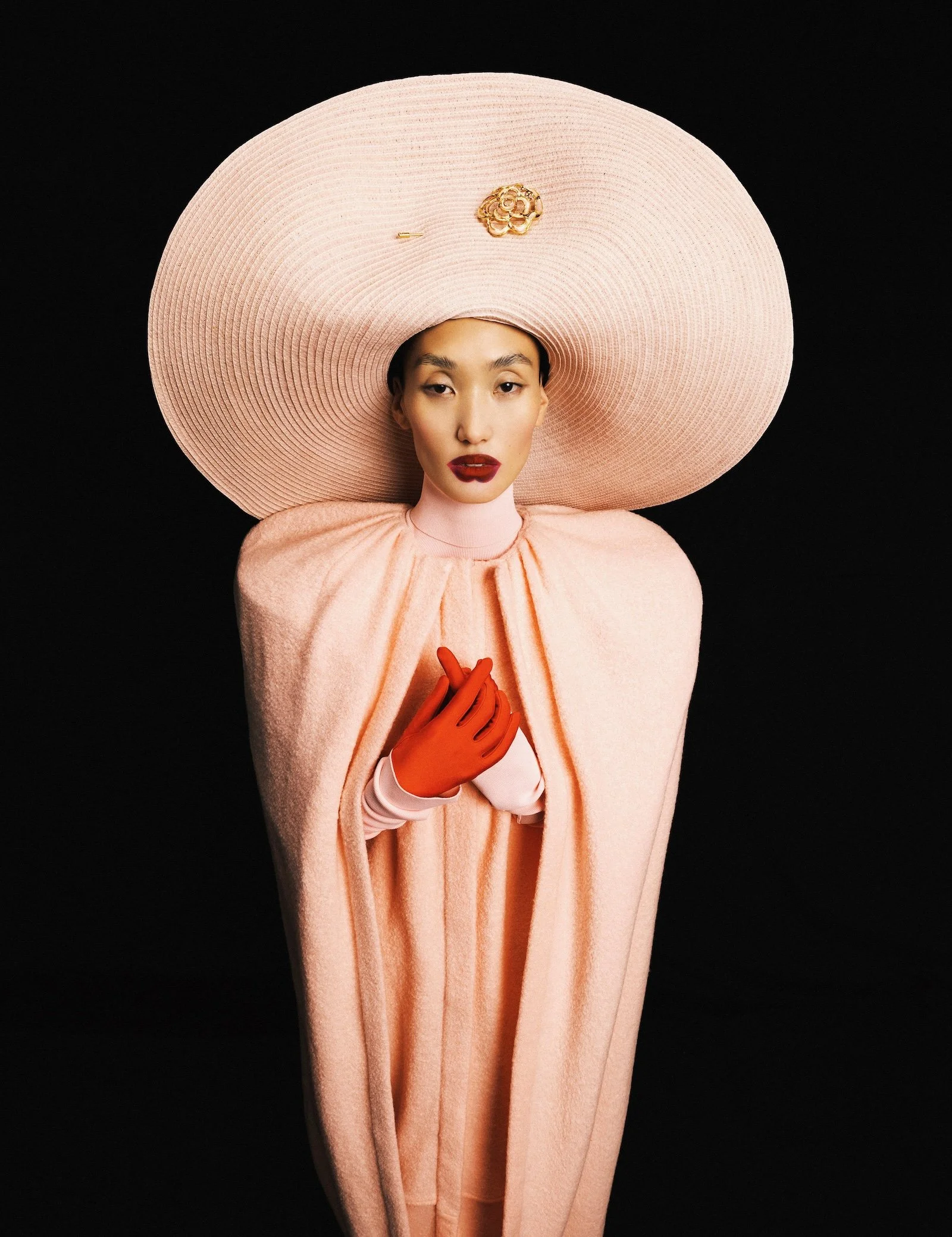 Lina-Zhang-by-Zhong-Lin-Phantasm-w-magazine-china-volume-9-3.jpg
