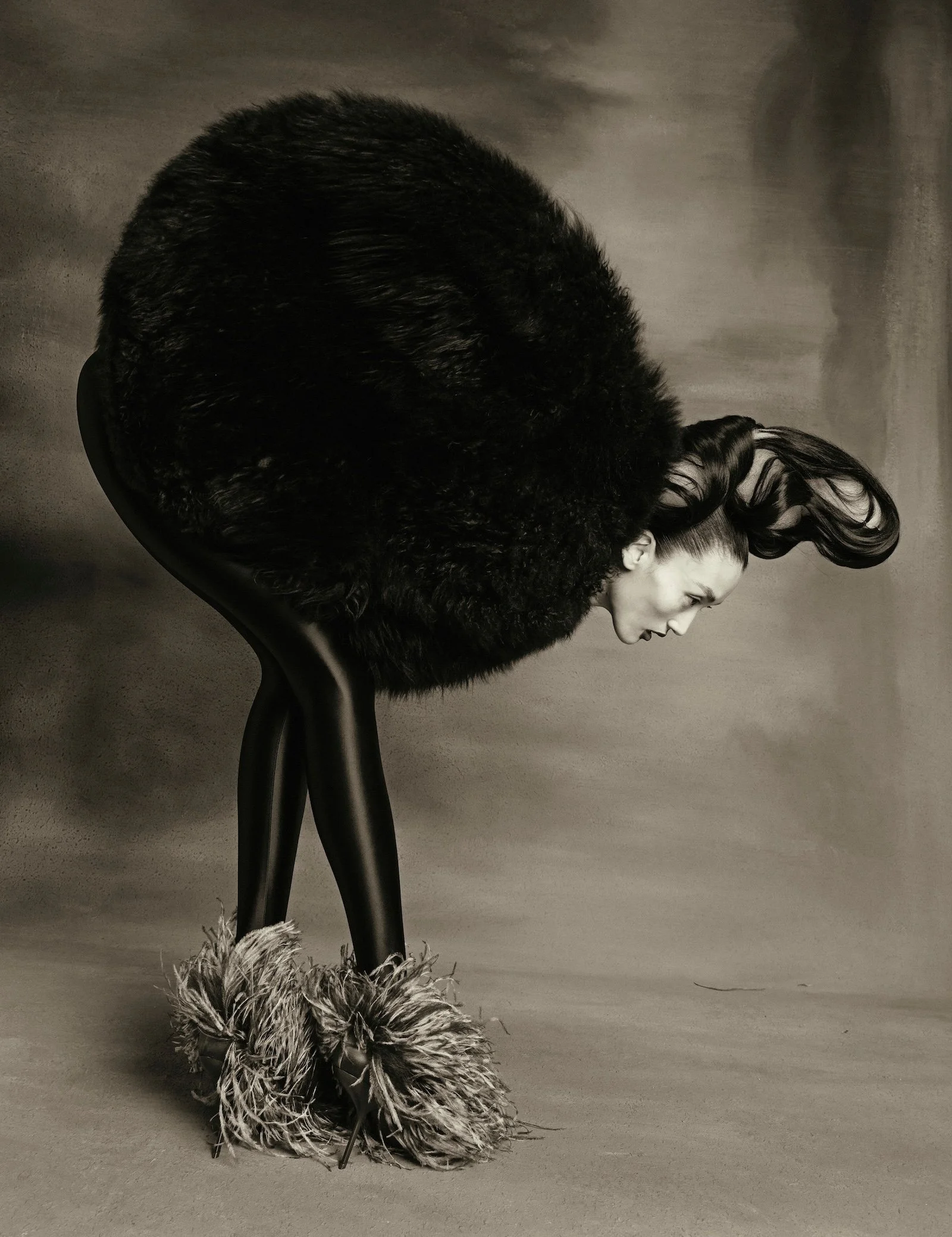 Lina-Zhang-by-Zhong-Lin-Phantasm-w-magazine-china-volume-9-22.jpeg