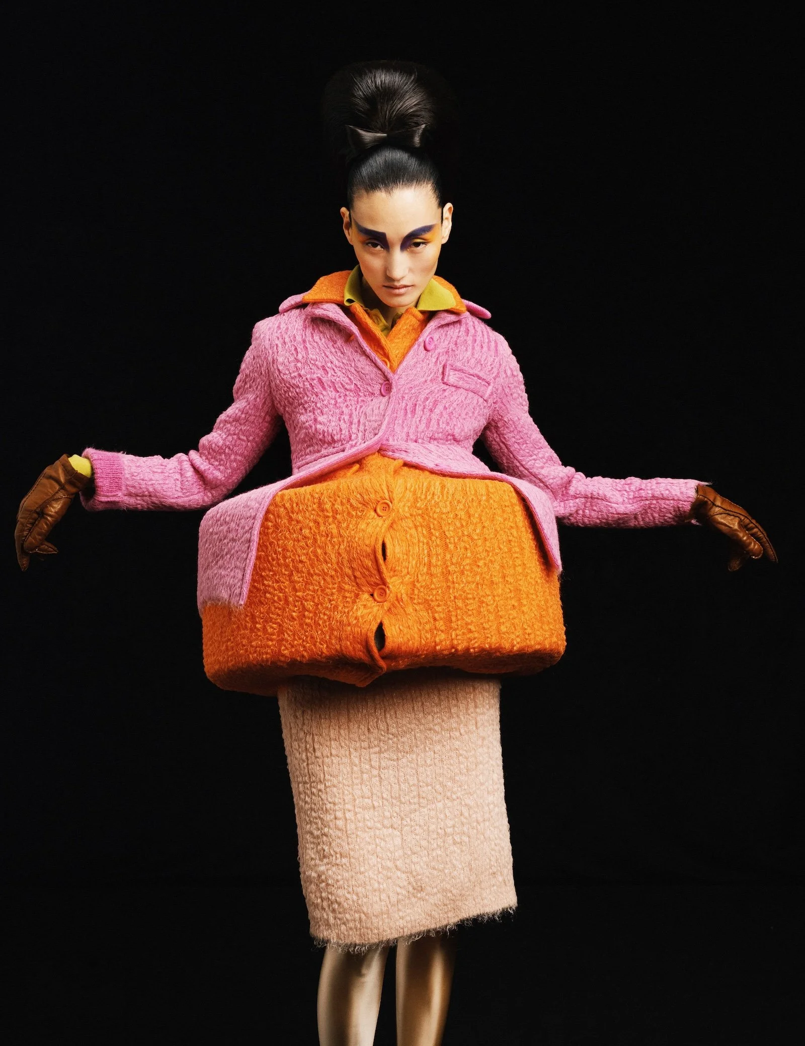 Lina-Zhang-by-Zhong-Lin-Phantasm-w-magazine-china-volume-9-7.jpeg