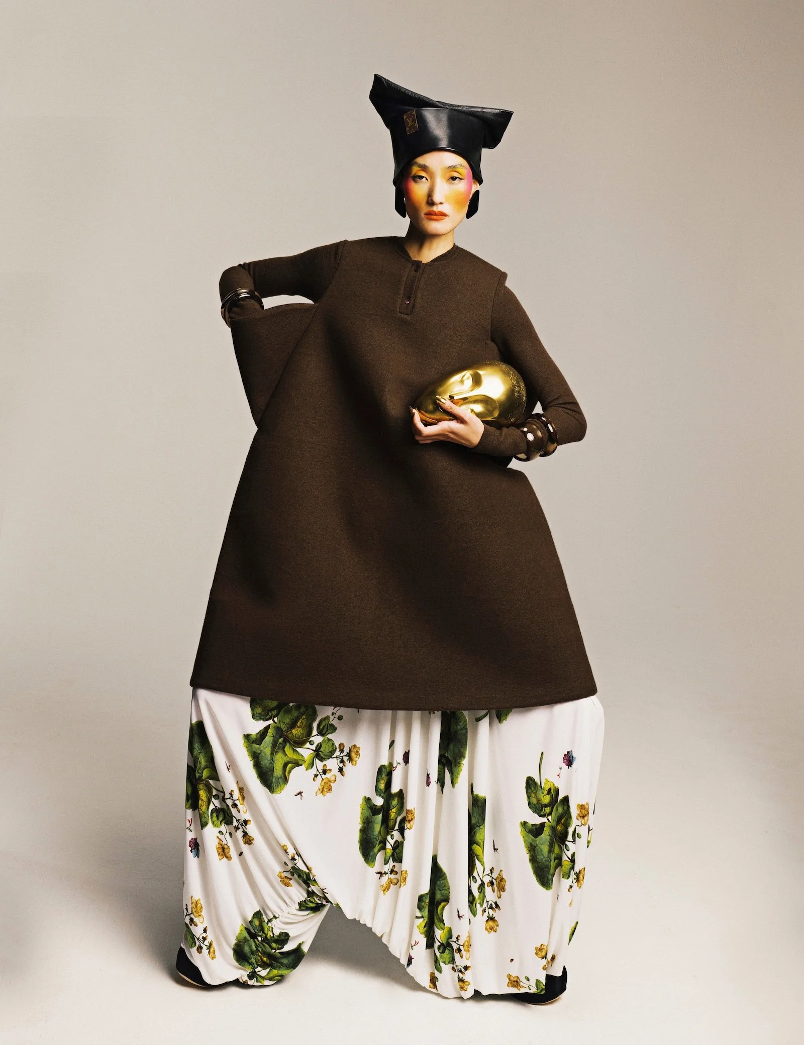 Lina-Zhang-by-Zhong-Lin-Phantasm-w-magazine-china-volume-9-16.jpeg