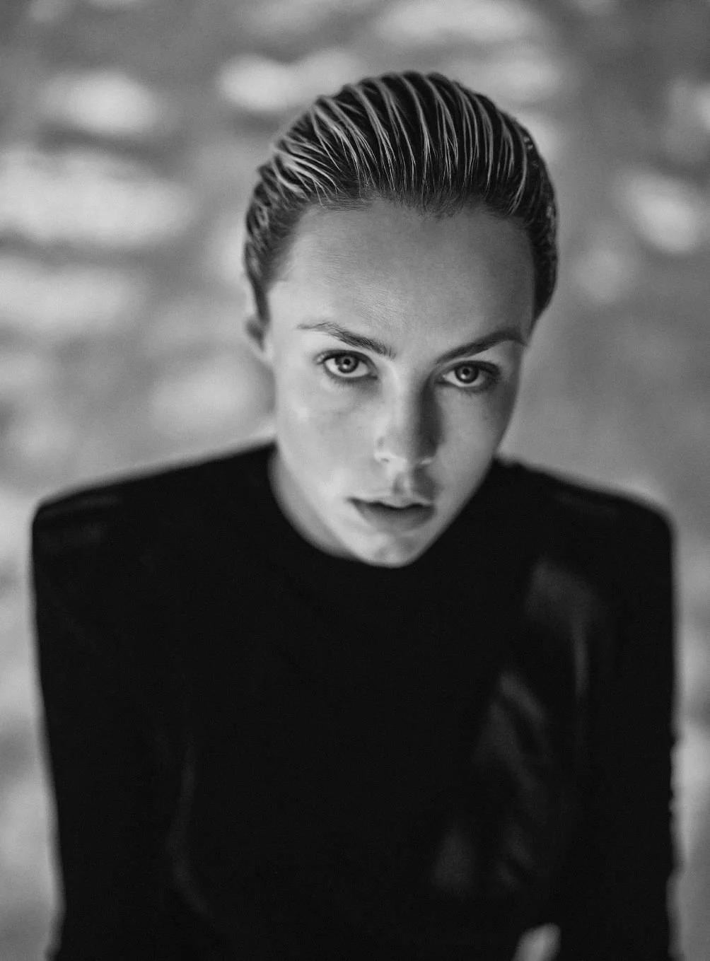 Edie-Campbell-by-Giampaolo-Sgura-ELLE-Italia-September-16-2024-33.jpeg