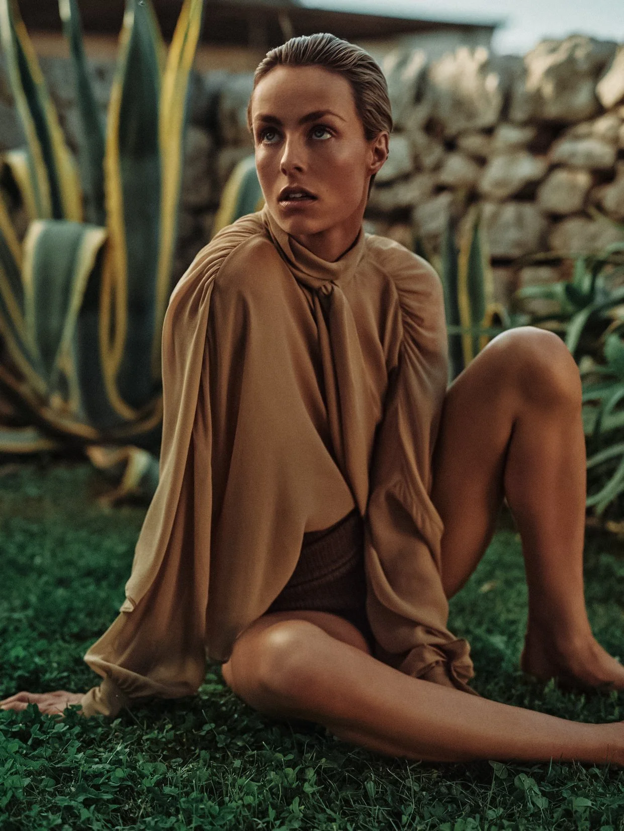 Edie-Campbell-by-Giampaolo-Sgura-ELLE-Italia-September-16-2024-6.jpeg