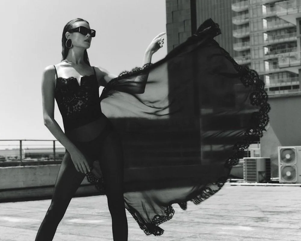 Behati-Prinsloo-by-Jonny-Marlow-Harpers-Bazaar-Greece-October 2024-1.jpeg