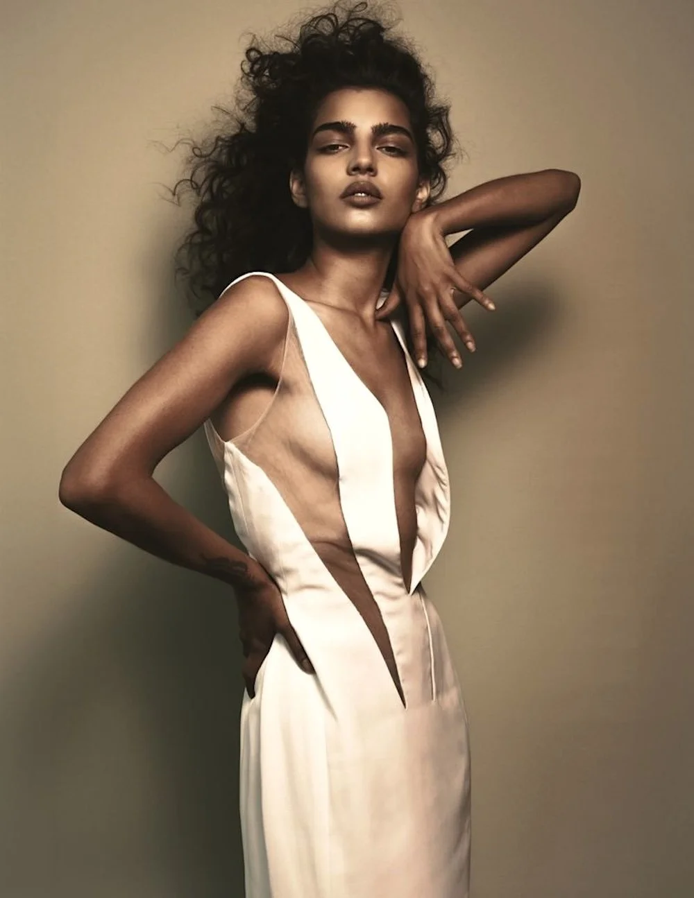 Helina-Hailu-by-Munglassy-Schön-Magazine-September-2024-5.jpg
