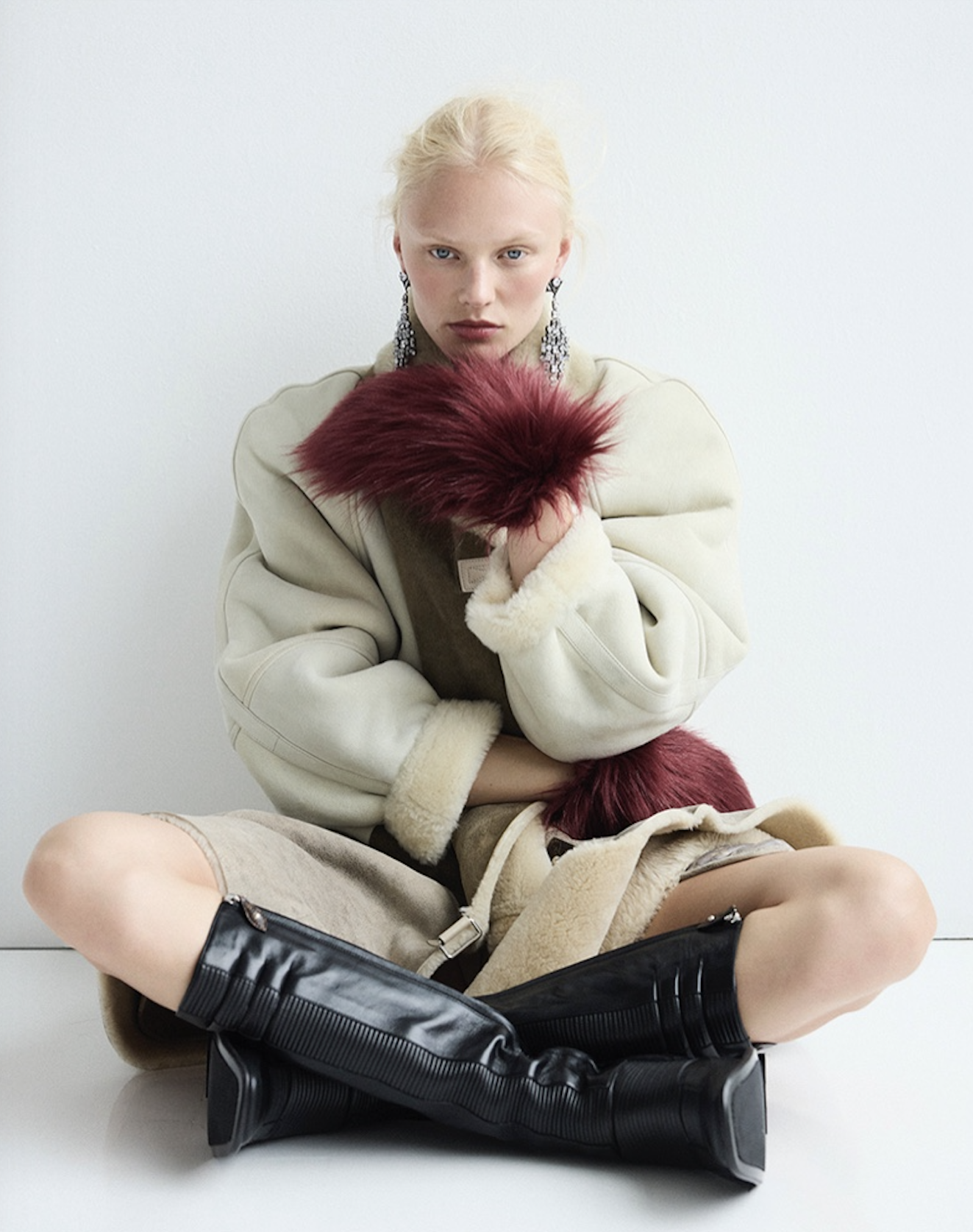 Vilma-Sjoberg-in-Louis-Vuitton-for-SCMP-Style-8.png