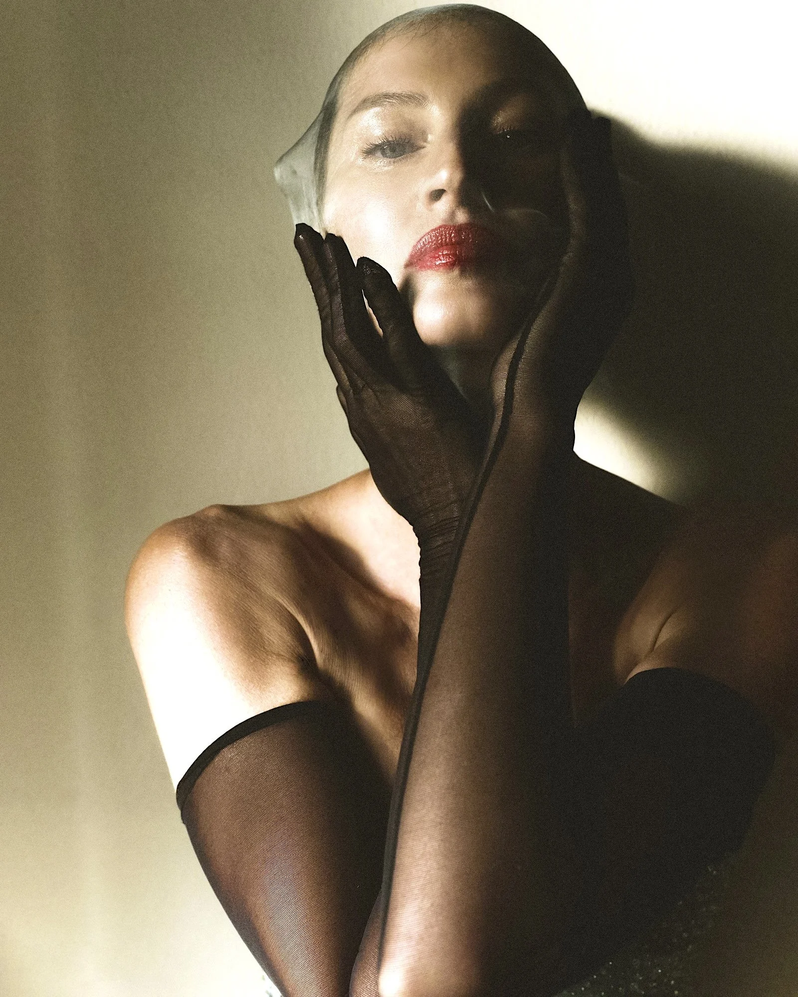 Gisele-Bundchen-by-Lufre-vogue-brazil-september-2024-21.jpeg