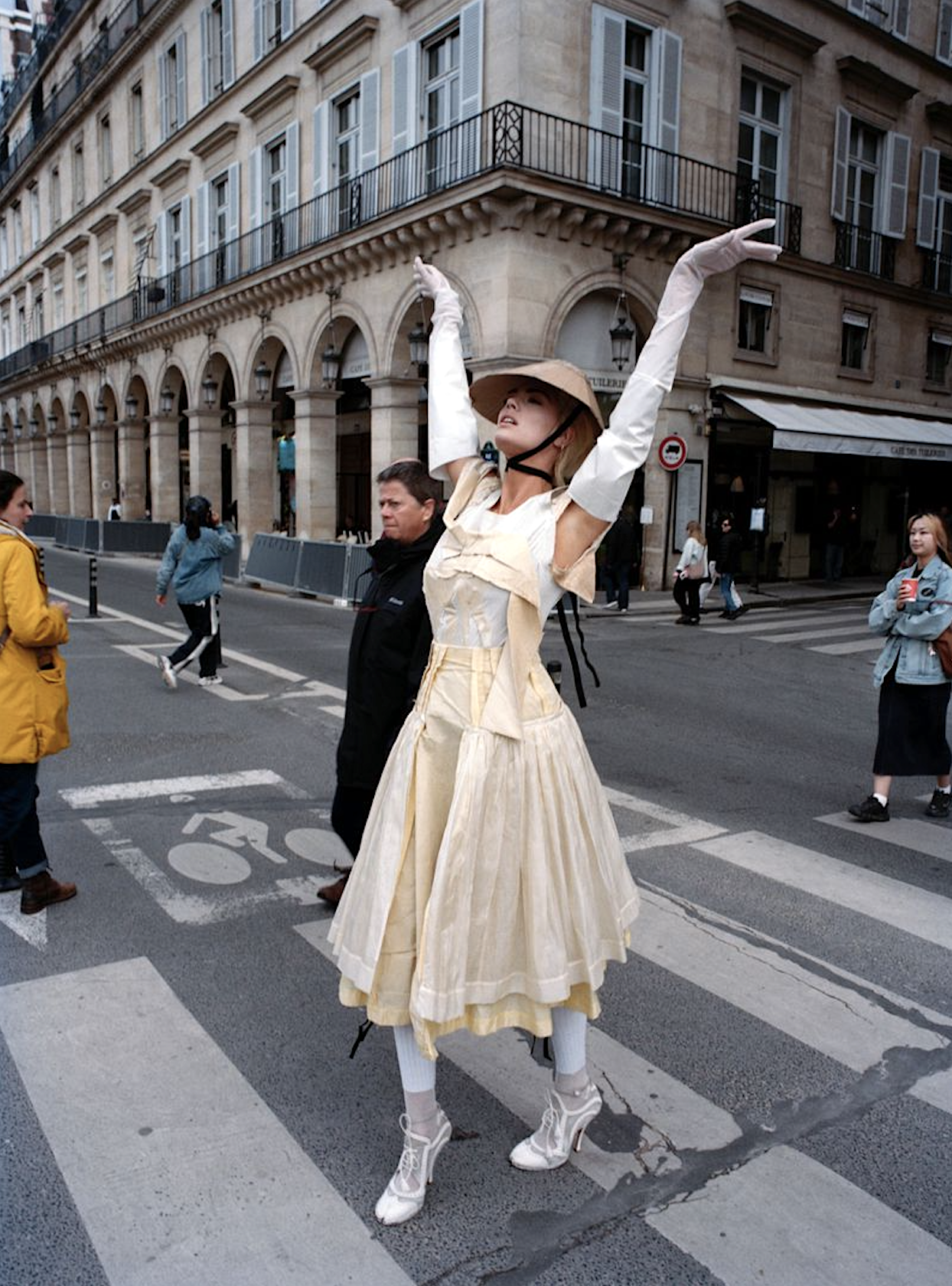 Kate-Upton-by-Sebastian-Faena-032c-June-2024-11.png