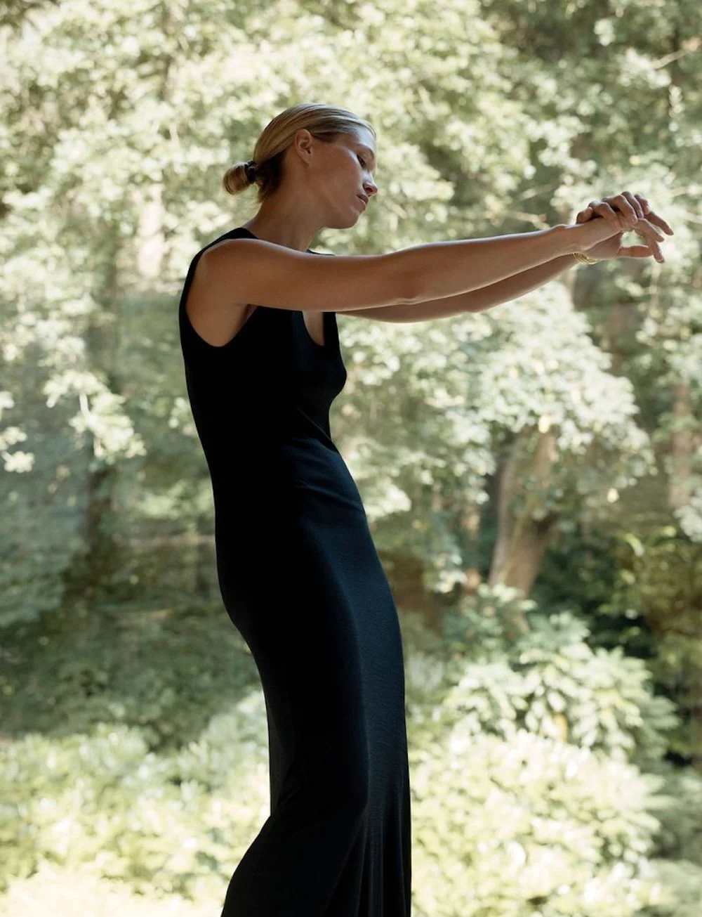 Hana-Jirickova-by-Amie-Milne-Vogue-Thailand-September-2024-8.jpg