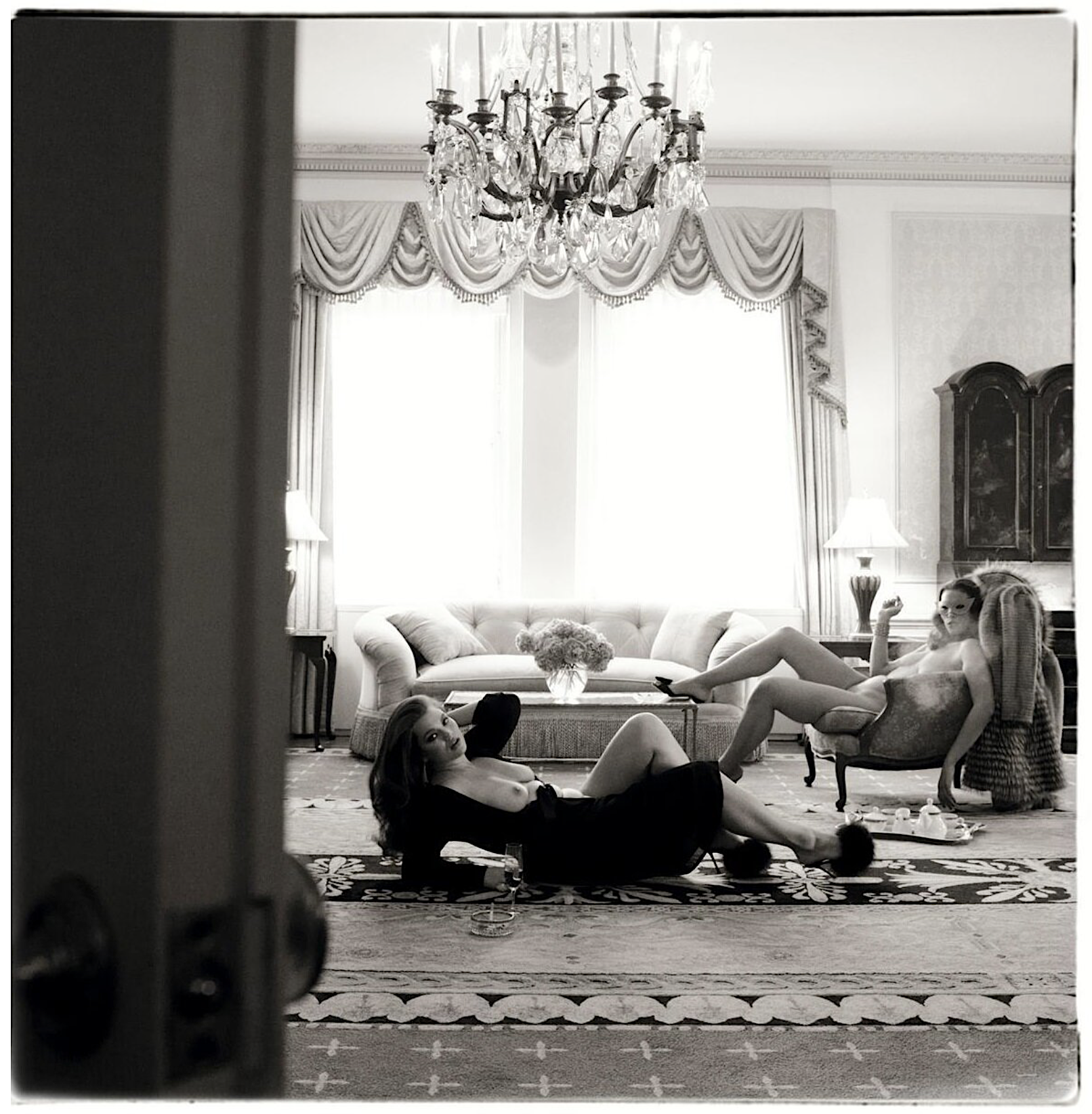 Belle-Verre-by-Steven-Meisel-Vogue-Italia-June-2011-9.png