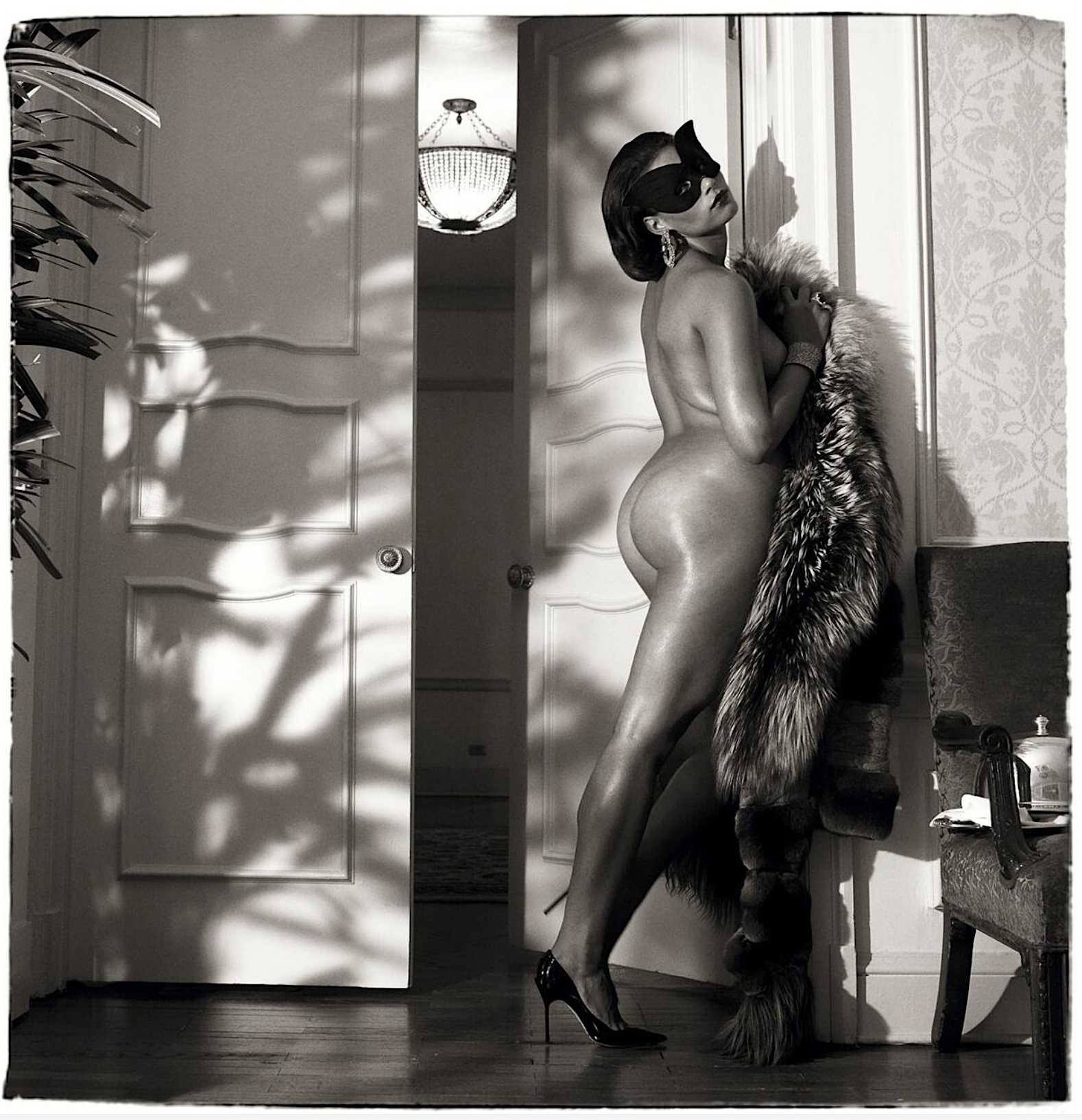 Belle-Verre-by-Steven-Meisel-Vogue-Italia-June-2011-11.png