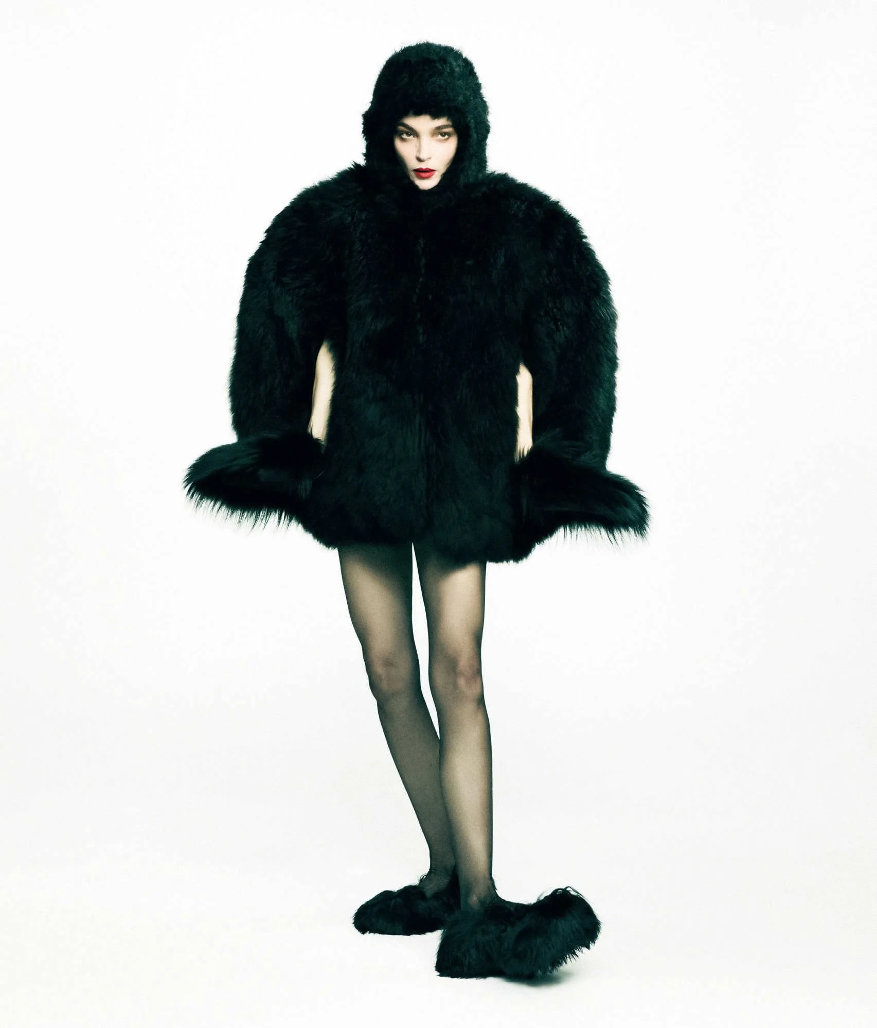 Mariacarla-Boscono-by-Carlijn-Jacobs-D-la-Repubblica-10-19-2024-8.jpeg