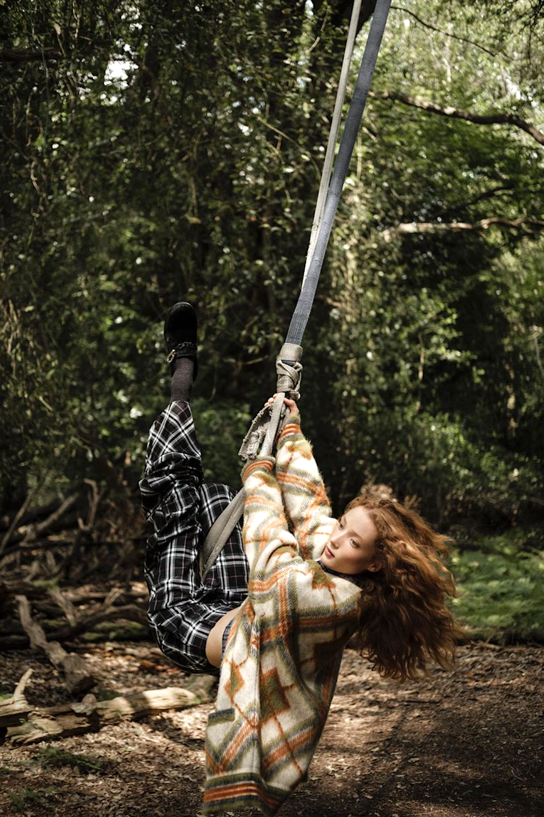 Lydia-Reid-by-Juankr-Vogue-Portugal-September-2024-6.png