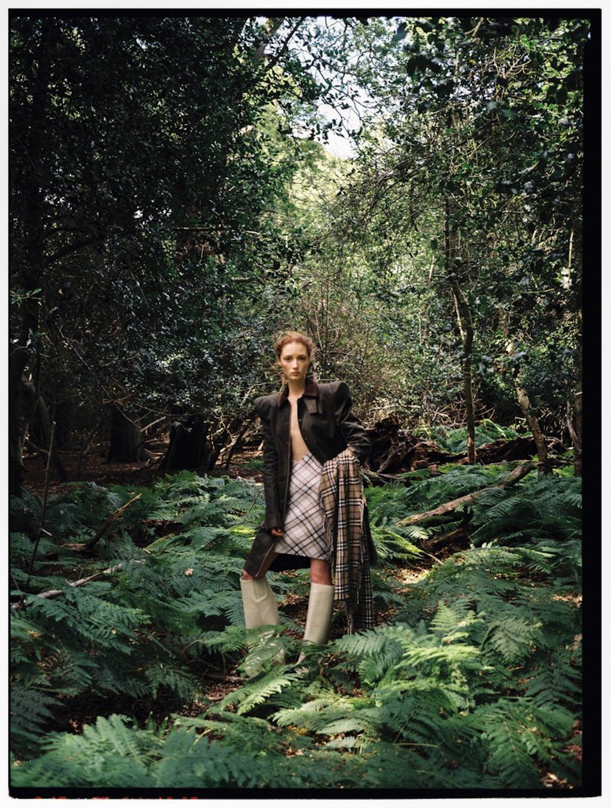 Lydia-Reid-by-Juankr-Vogue-Portugal-September-2024-11.png